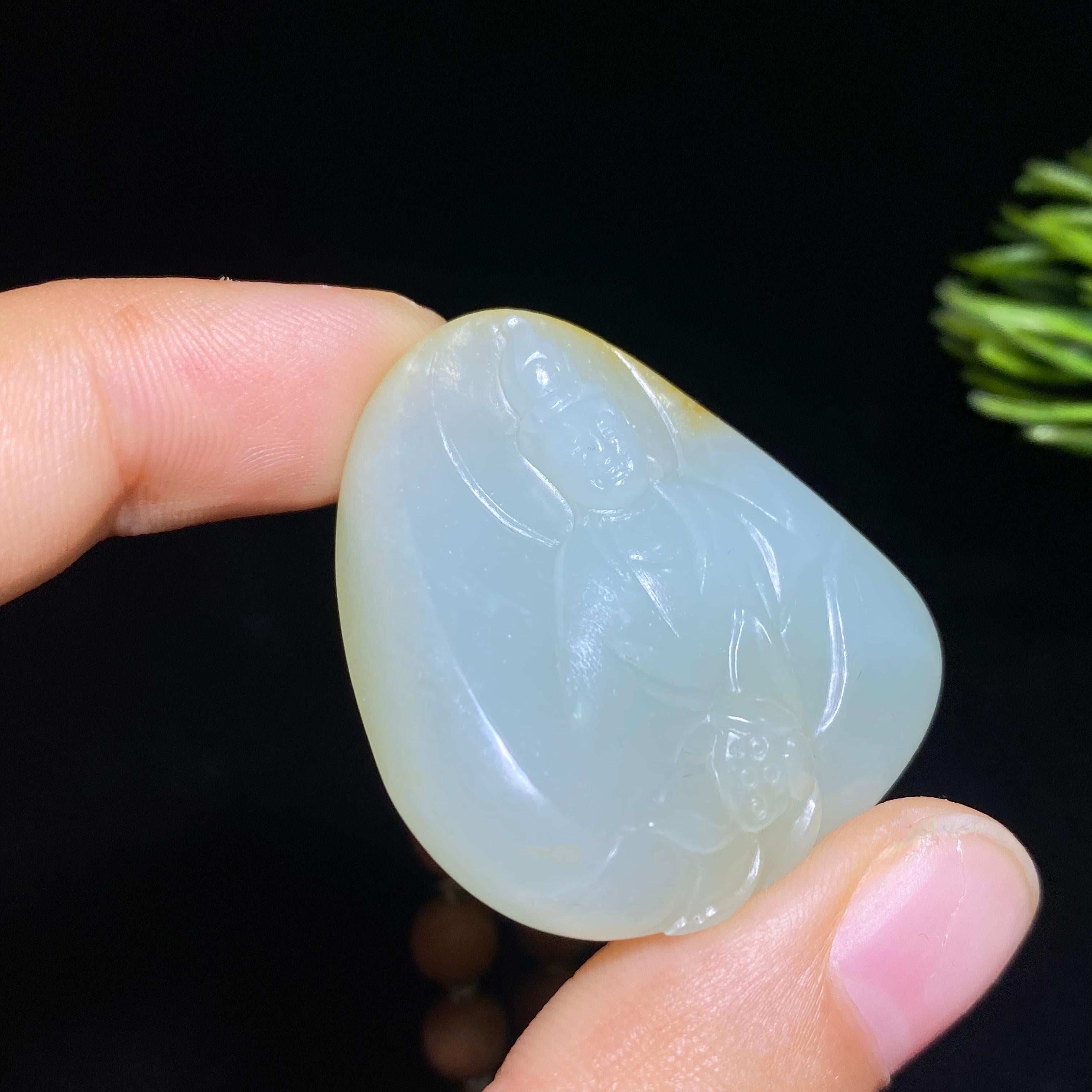 和田玉籽料观音（25.5g）