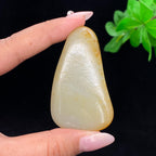 和田玉洒金皮籽料手把件（66.3g）