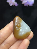 和田玉新疆且末料糖羊脂玉弥勒笑佛（15.5g）