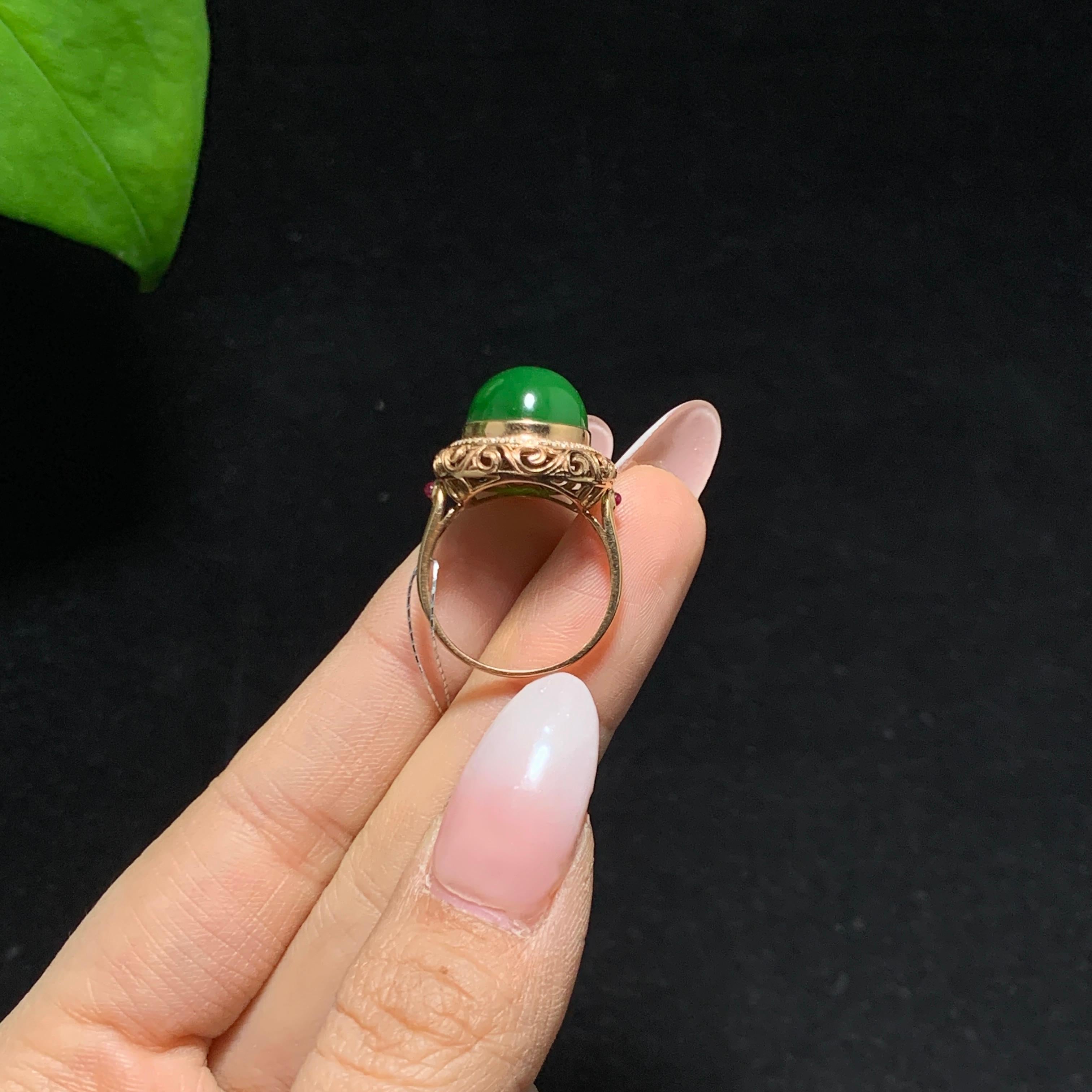 收藏级18k金碧玉辣阳绿戒指（6.0g）