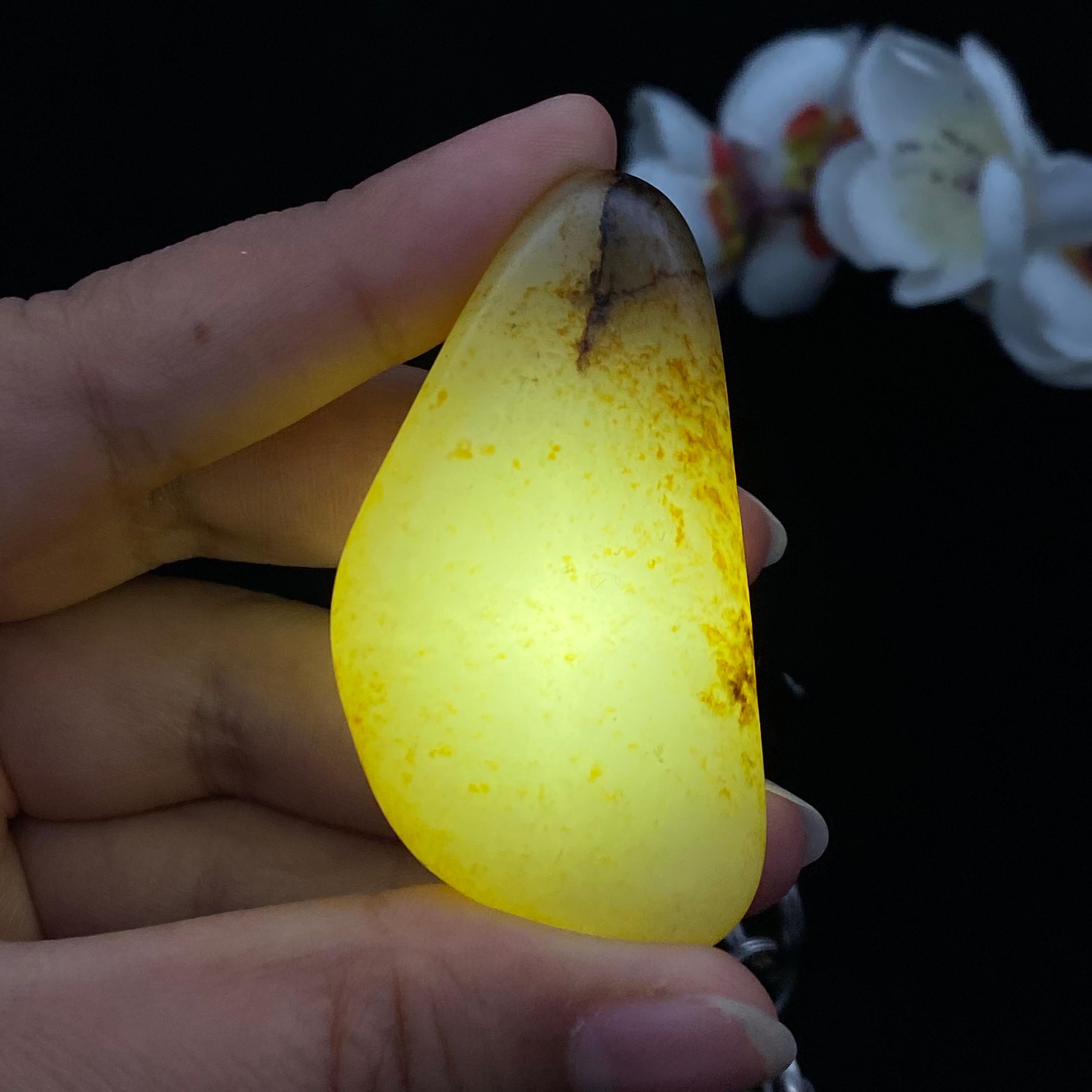 和田玉洒金皮籽料挂件（42.5g）