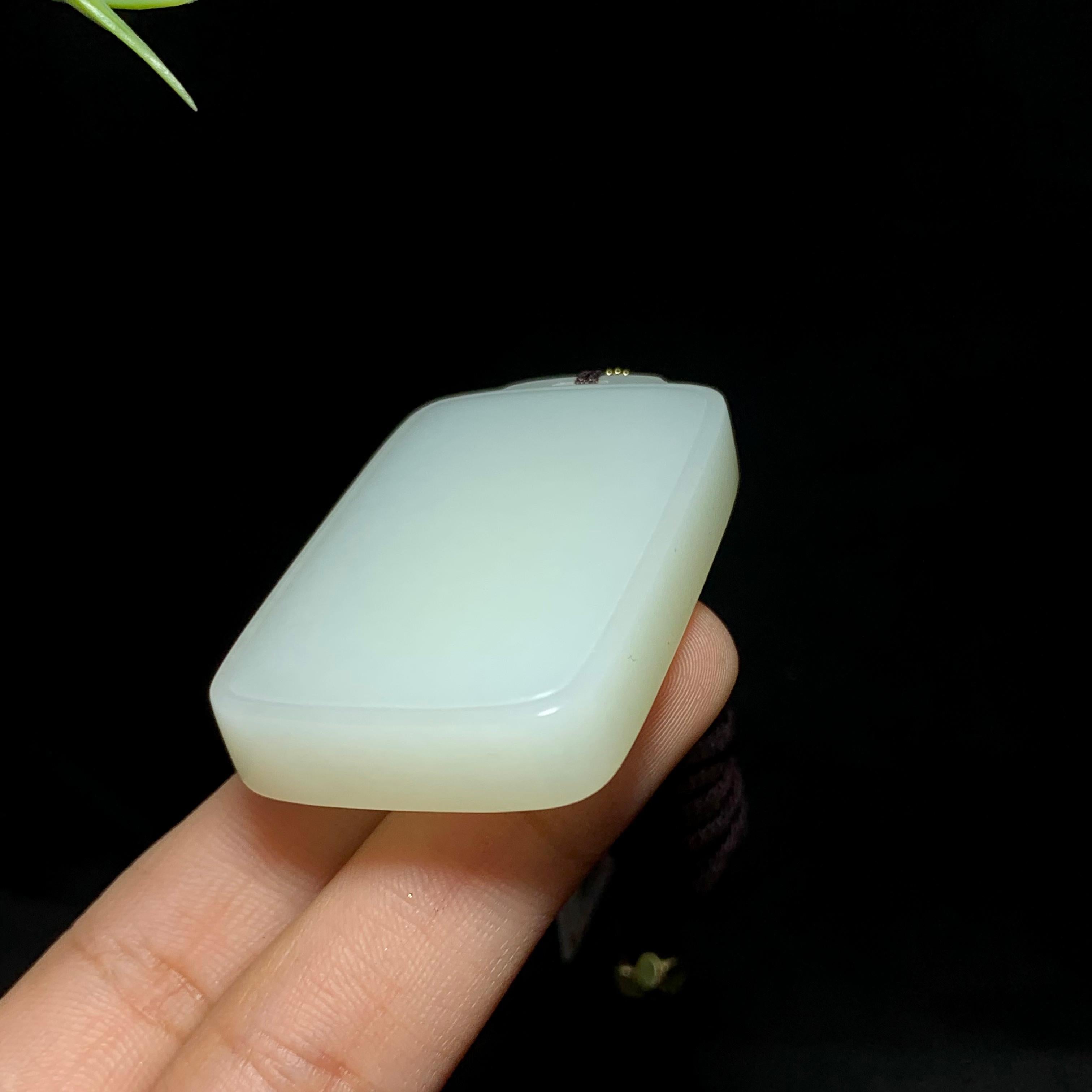 和田羊脂白玉无事牌（45.3g）
