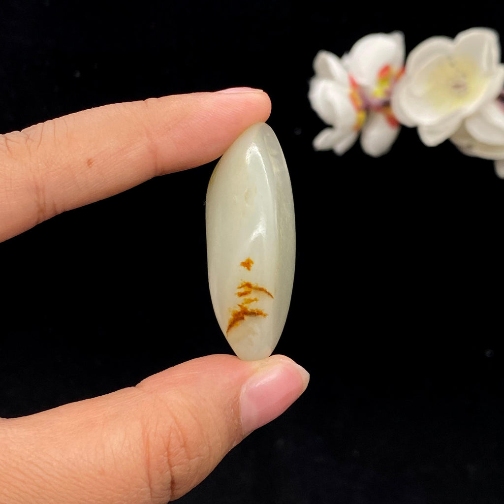 和田玉黄皮籽料挂件（25.1g）