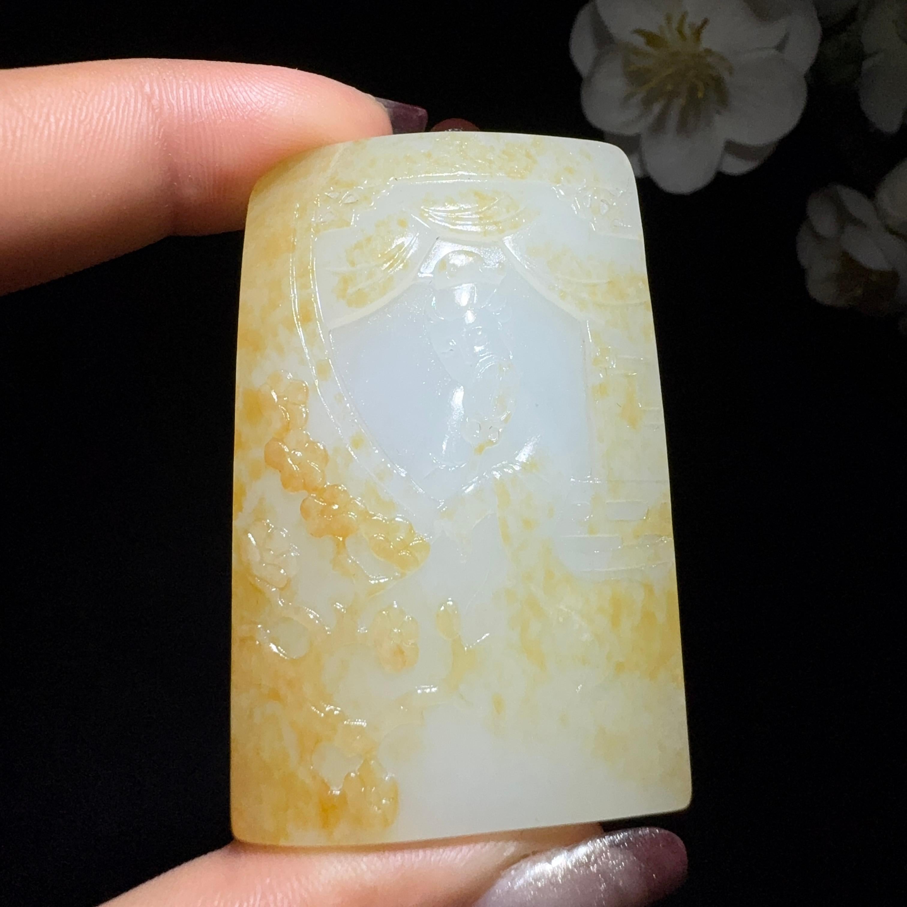 和田玉籽料牌子国色天香（57.2g）