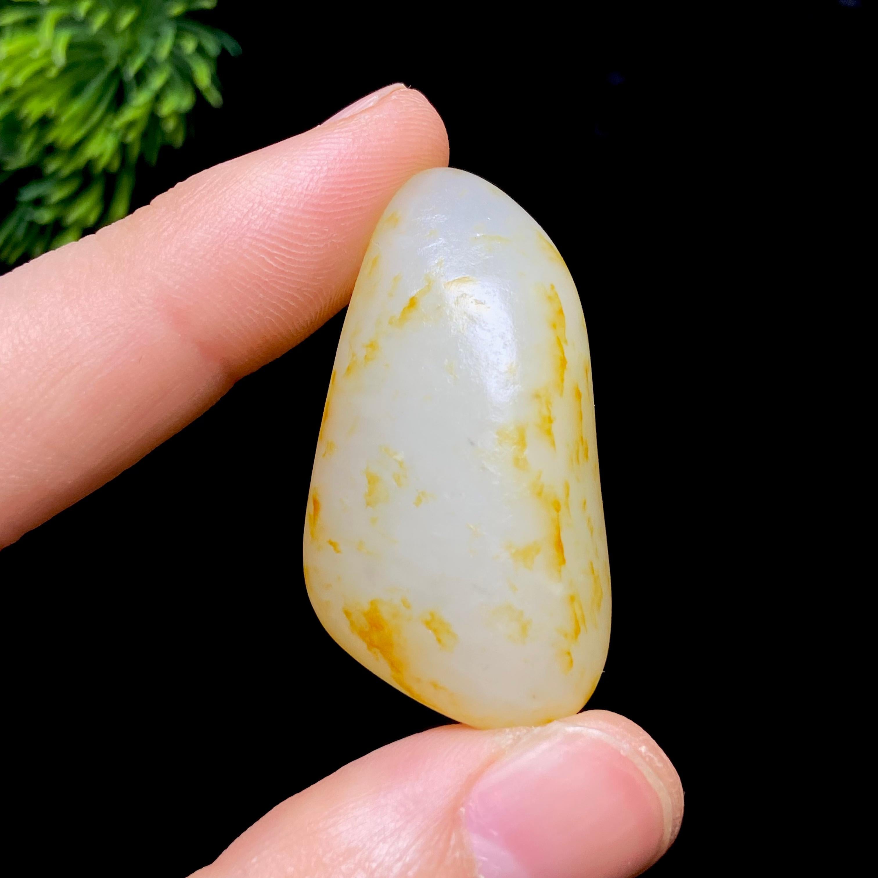 和田玉洒金皮籽料（19.31g）