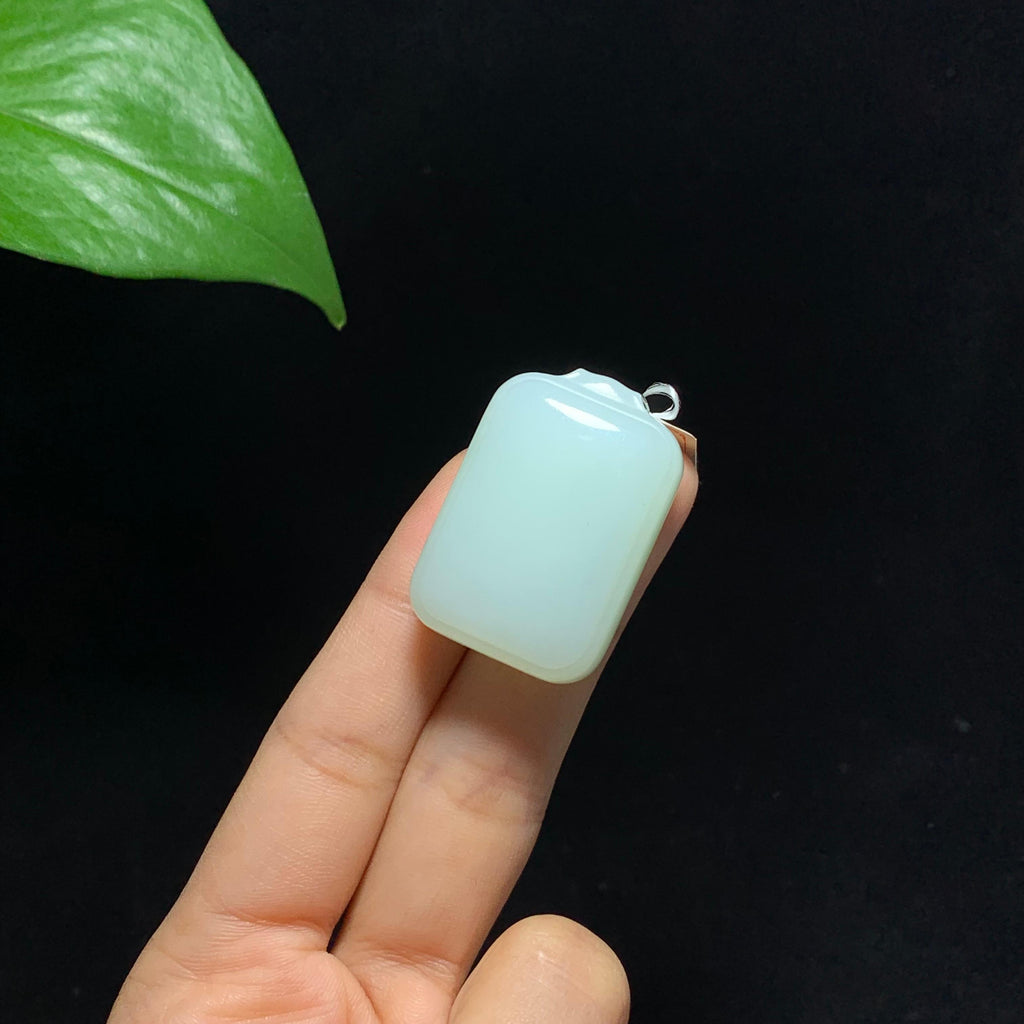 高品质和田山料羊脂白玉无事牌挂件（26.0g）
