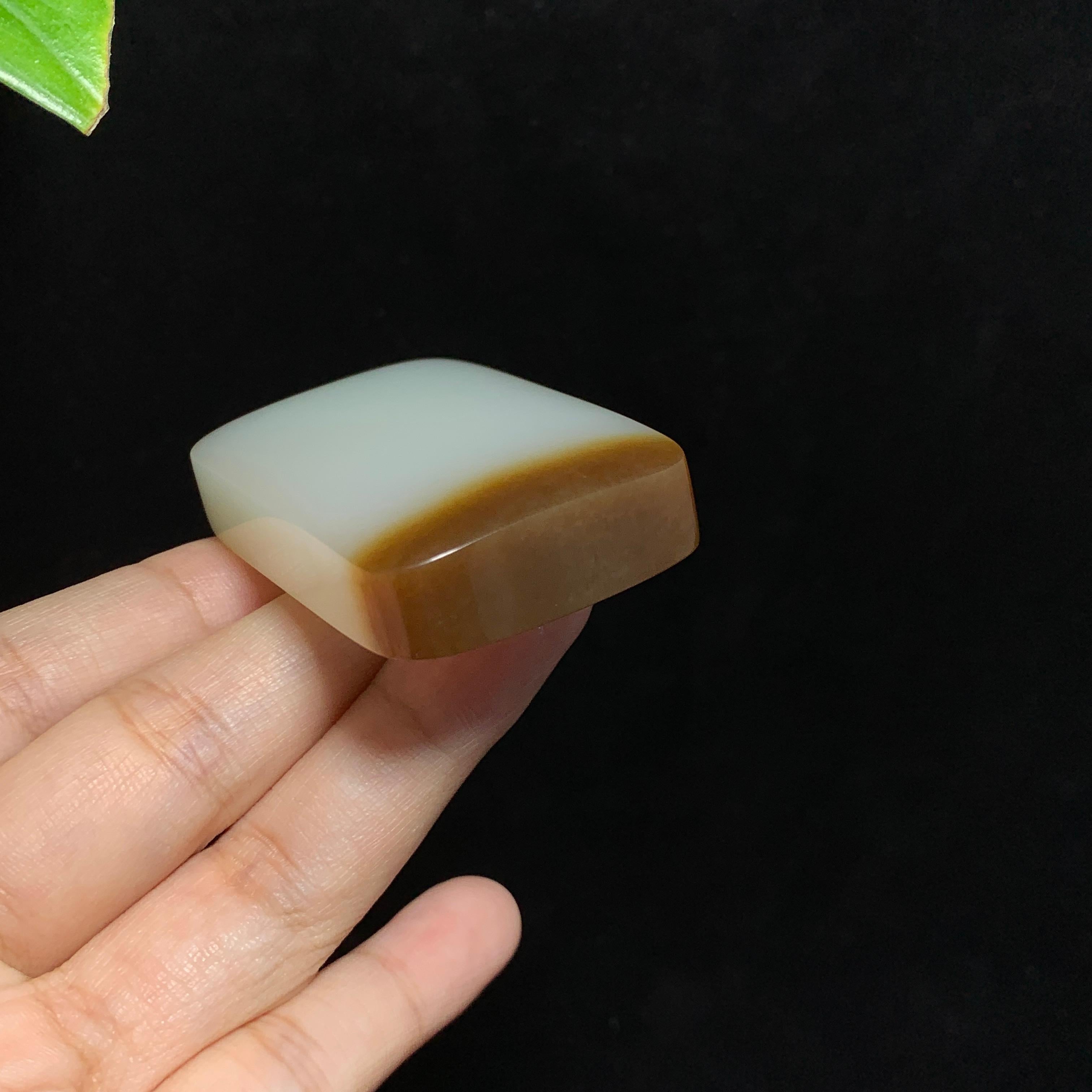 和田山料羊脂糖白玉无事牌挂件（65.0g）