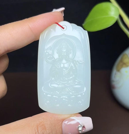 新疆和田玉且末料羊脂玉观音（32.2g）