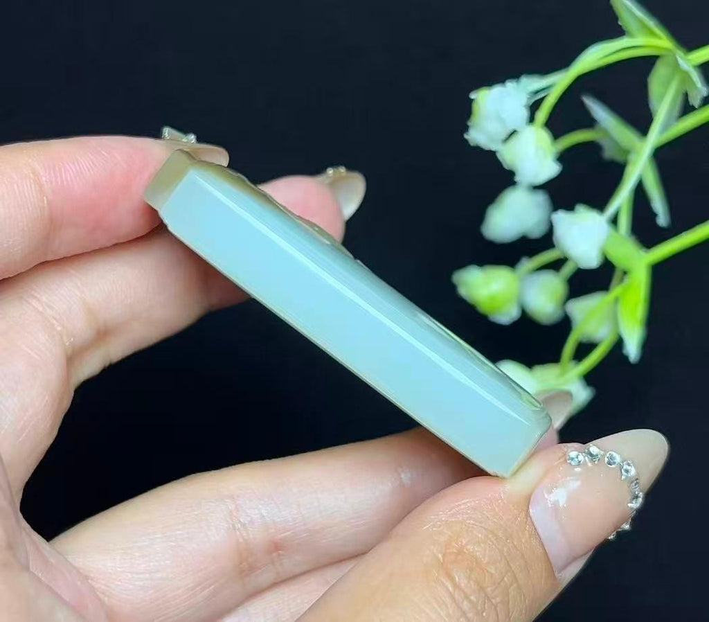 和田玉且末糖白龙头平安无事牌（51.2g）