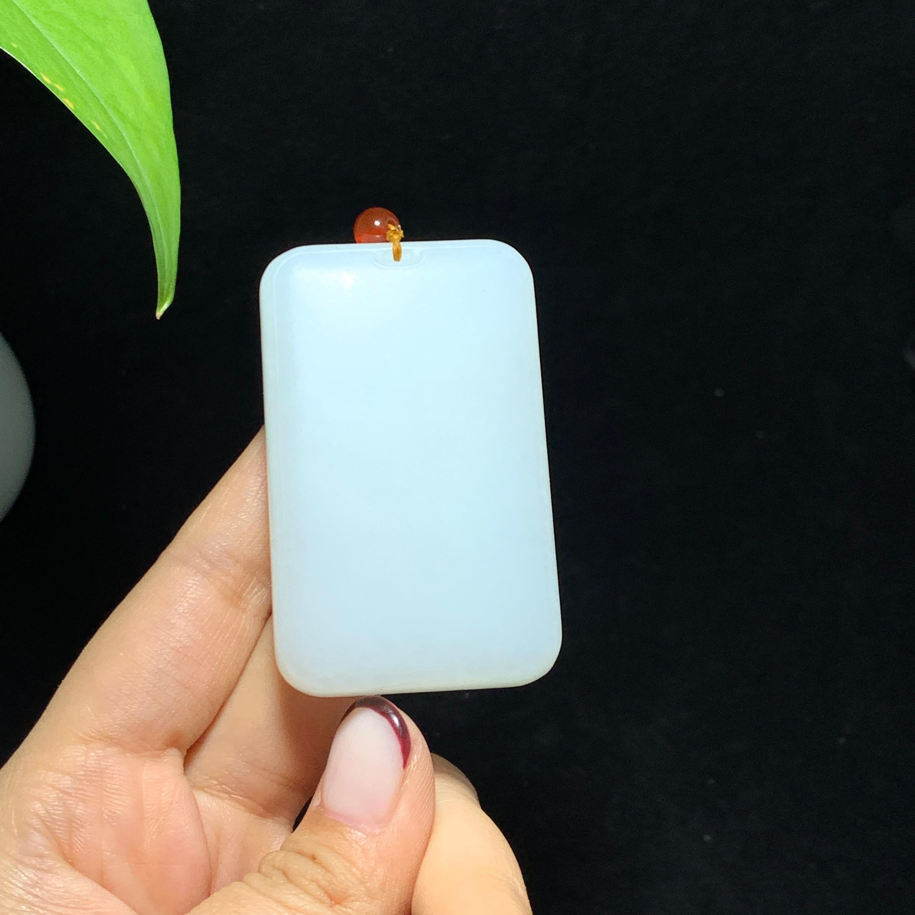 和田山料羊脂白玉无事牌（67.8g）
