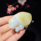 和田玉籽料手把件龙龟（82.3克）