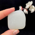 和田玉白玉籽料挂件（21.3g）