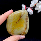 和田玉洒金皮籽料原石（127.2g）