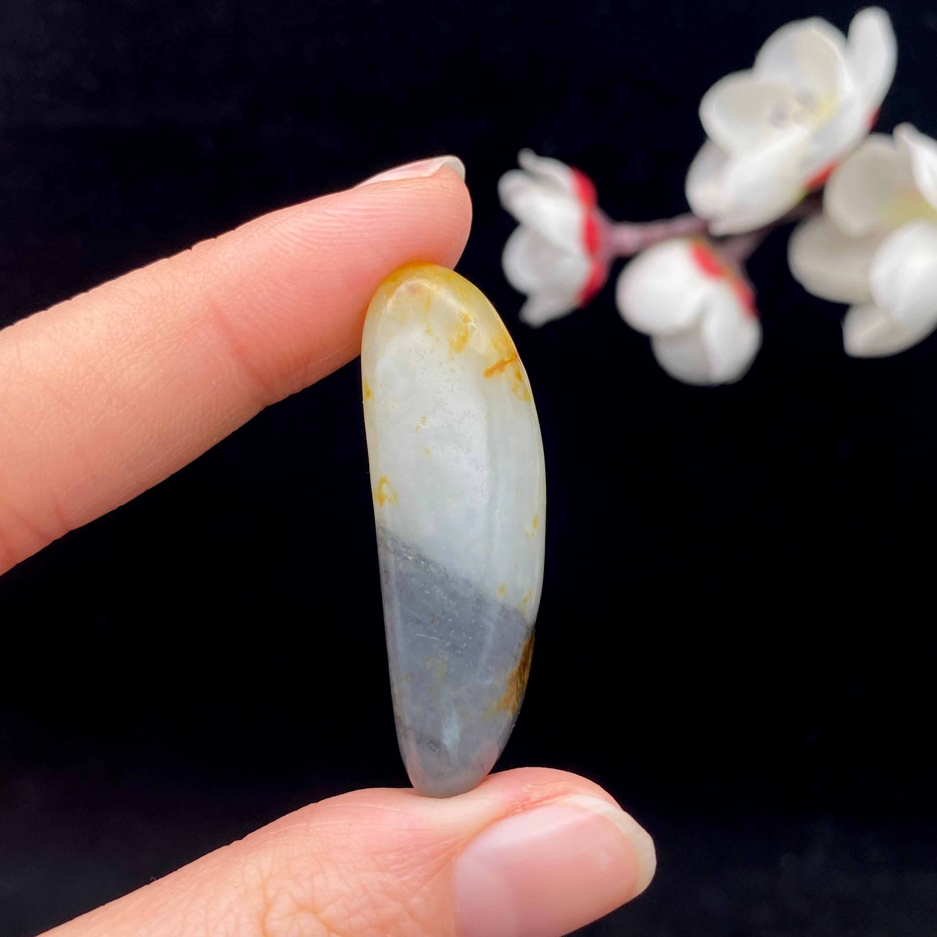 和田玉洒金皮青花籽料（14.6g）