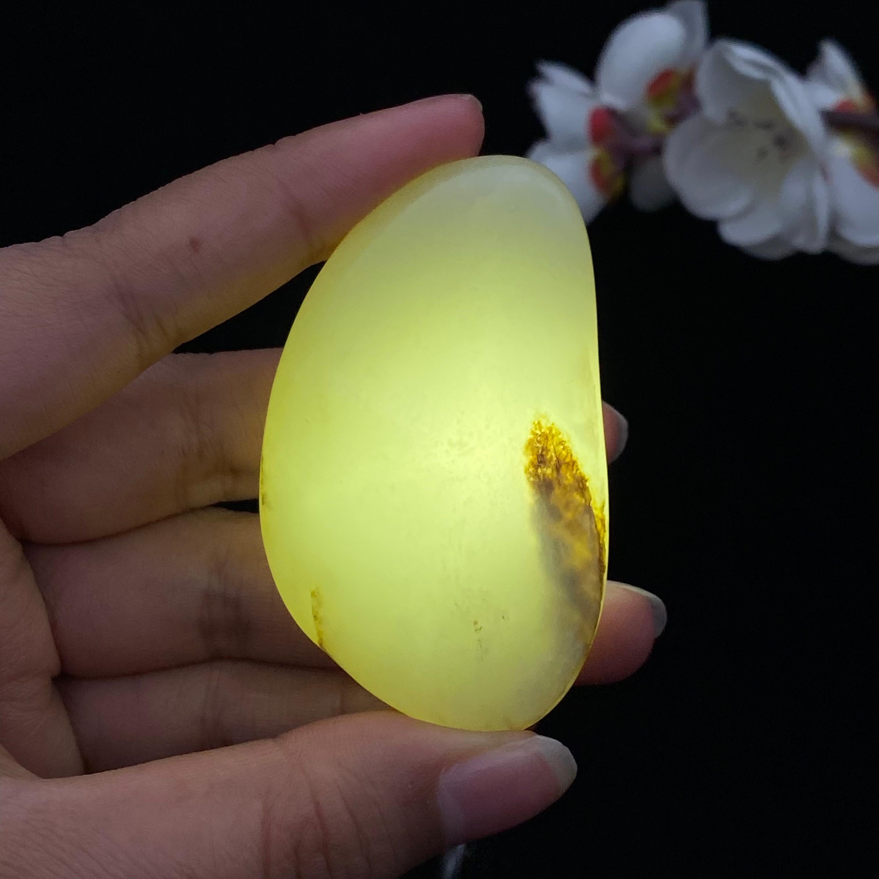 和田玉白玉籽料大挂件（53.6g）