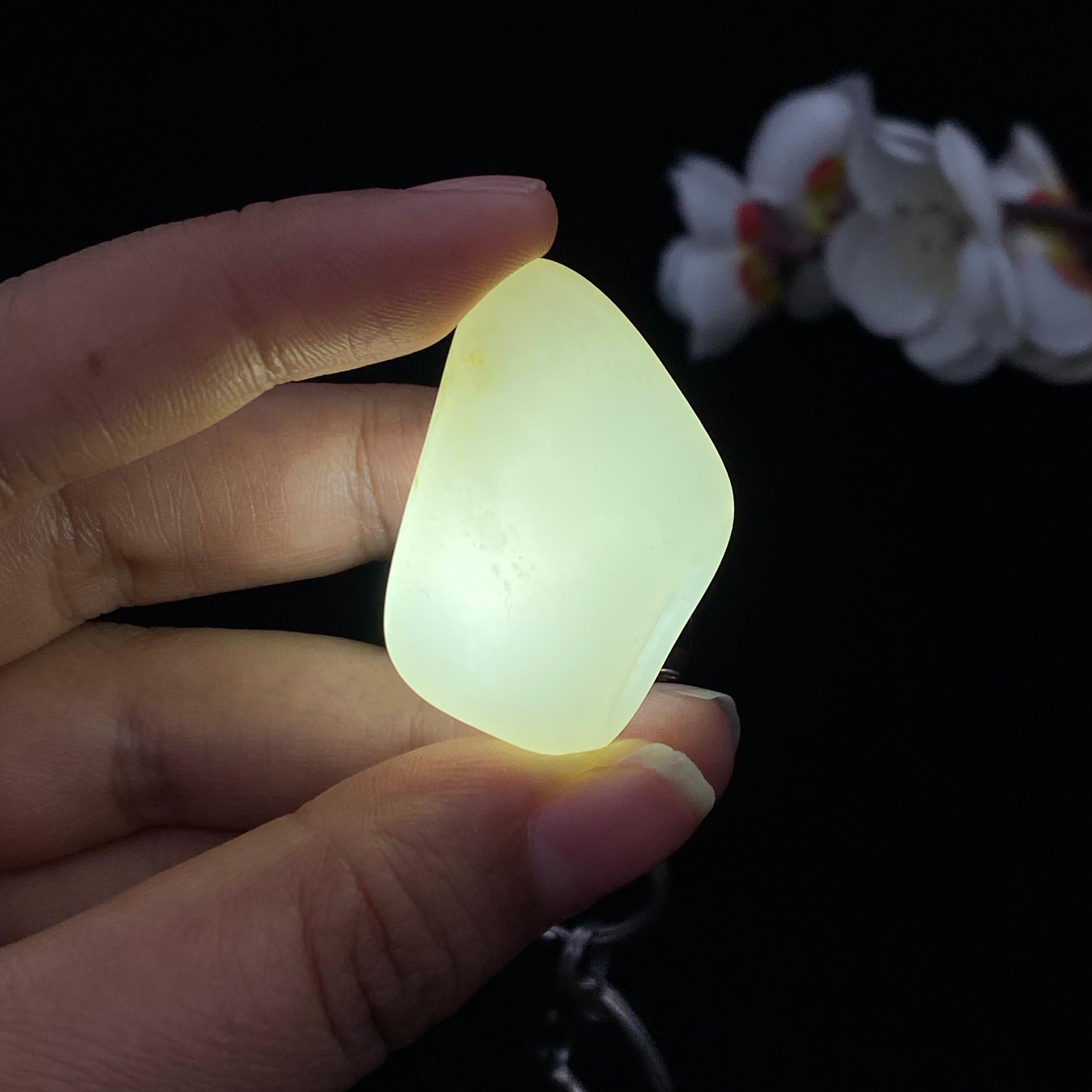 和田玉白玉籽料挂件（19.1g）
