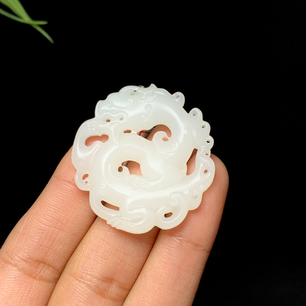 高品质和田山料白玉镂空仿古龙牌挂件（19.3g）