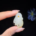 和田玉籽料挂件福在眼前（5.5g）