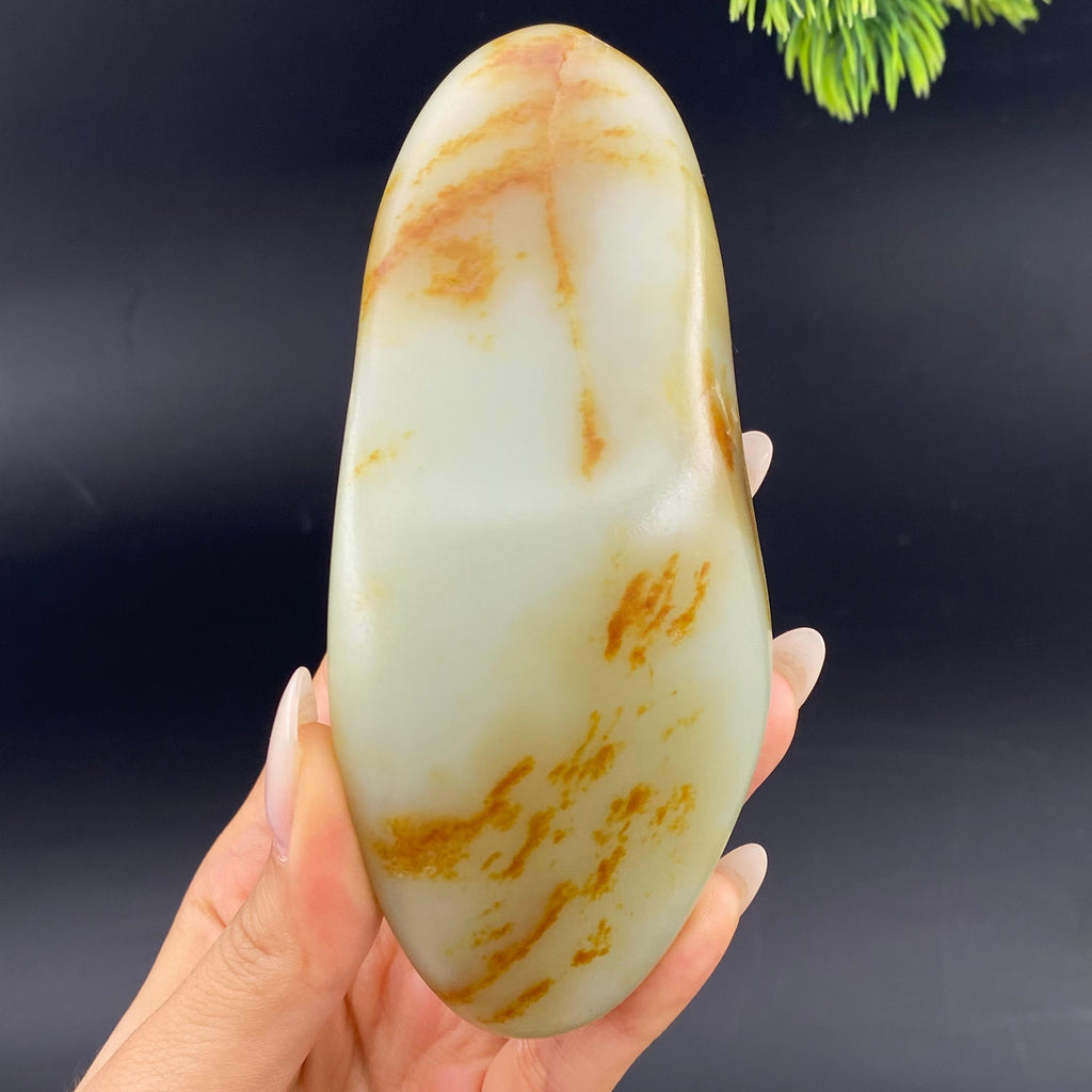 和田玉洒金皮籽料把件（358.55g）