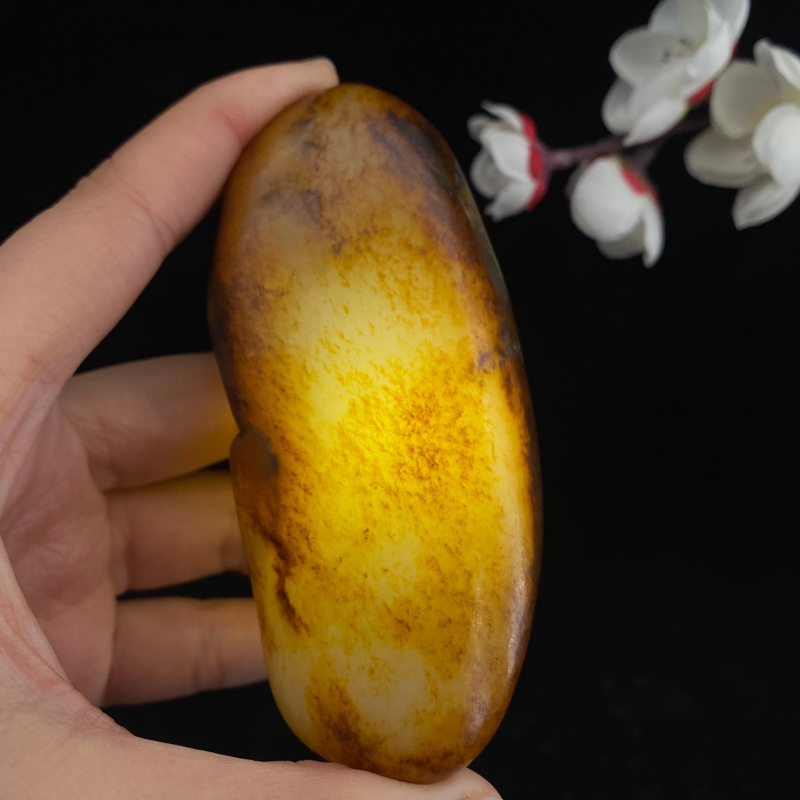 和田玉聚红皮籽料原石（170.2g）