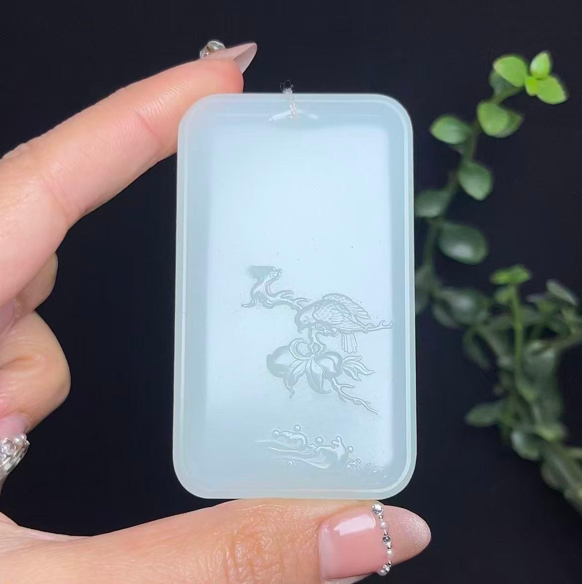 和田羊脂玉喜上眉梢平安无事牌（82.2g）
