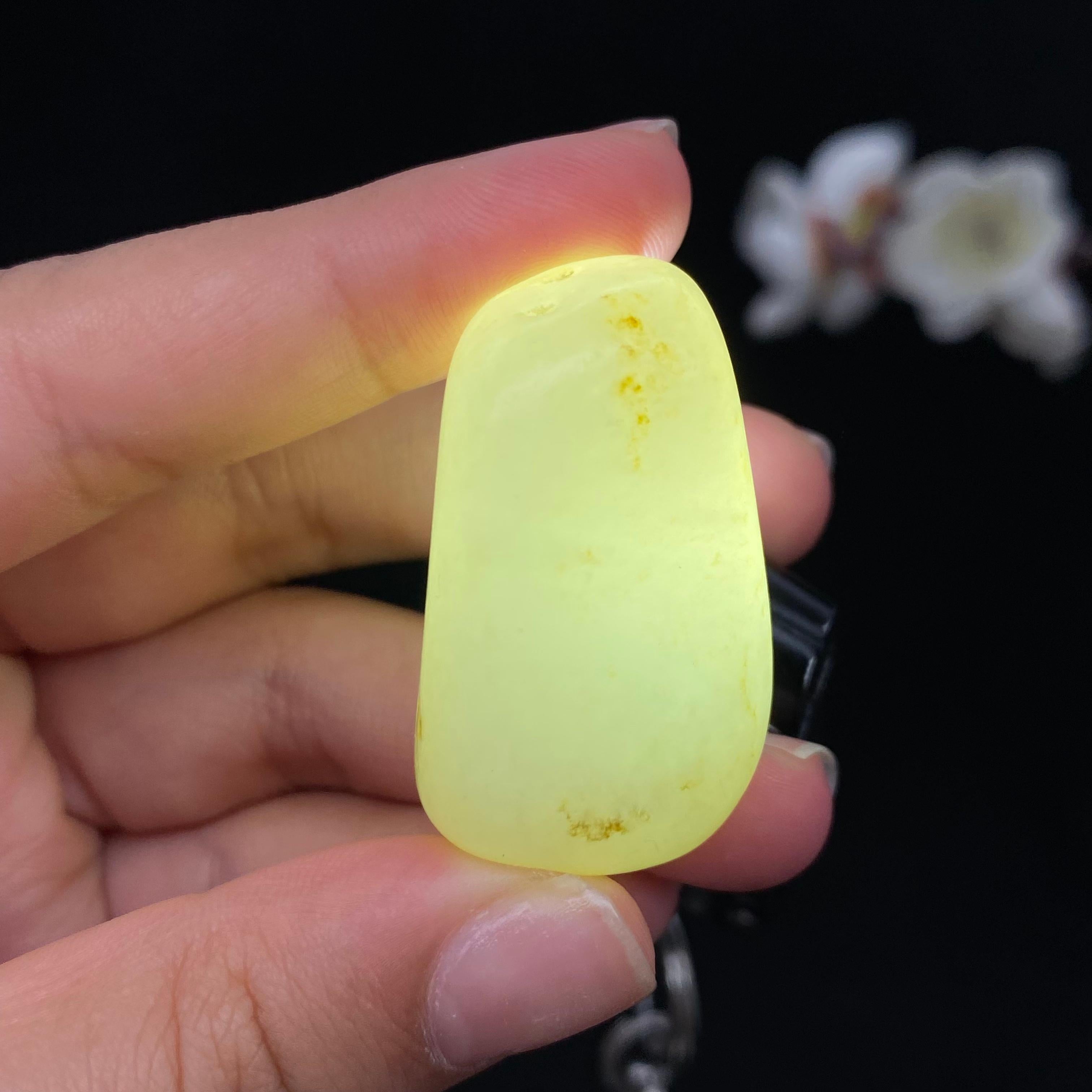 和田玉洒金籽料（26.9g）