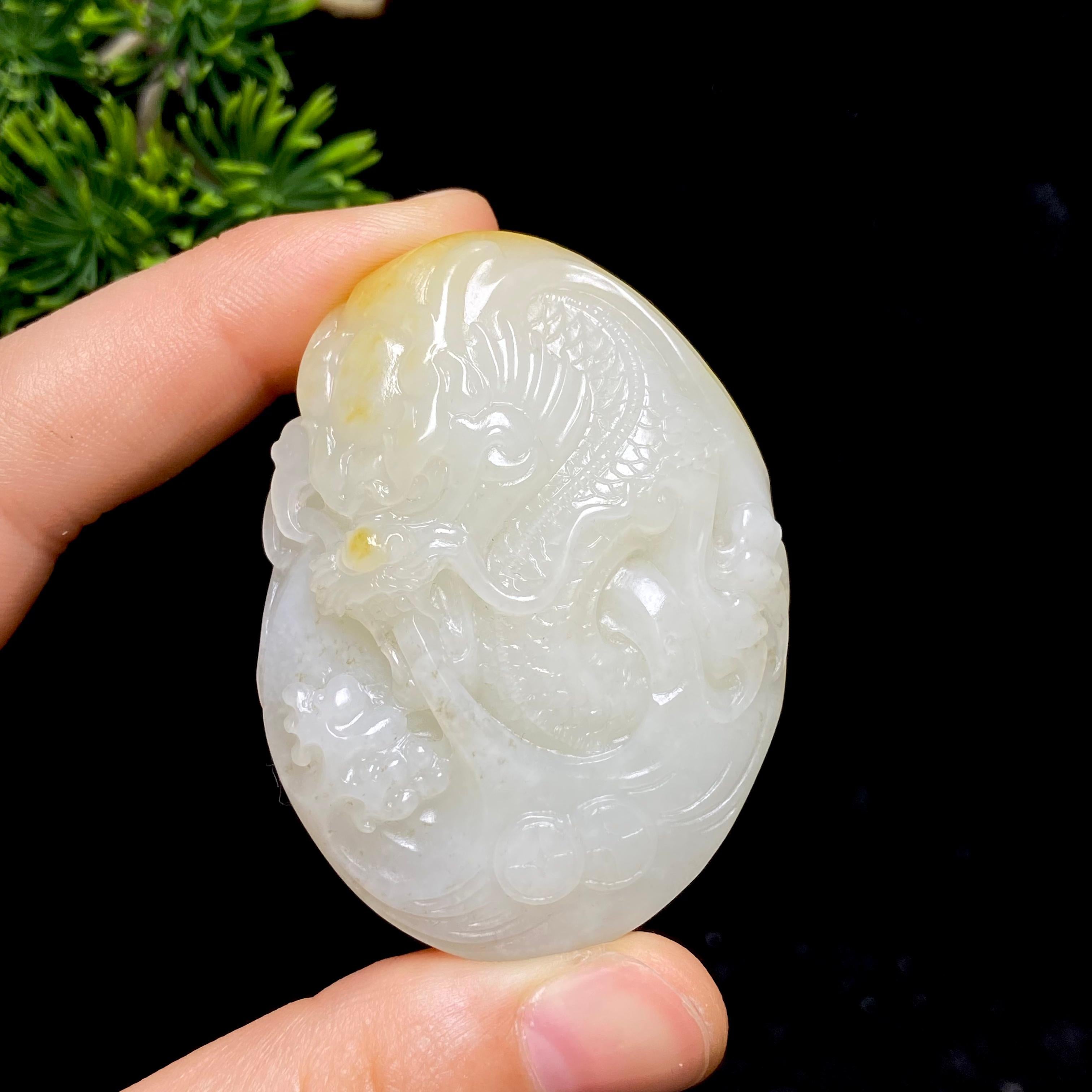 和田玉籽料龙行天下（55.0g）