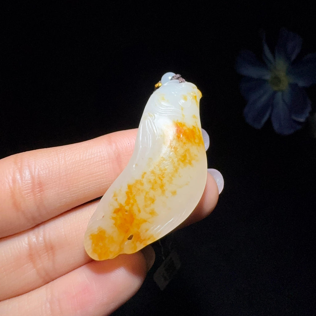 和田玉籽料挂件年年有余（14.4g）