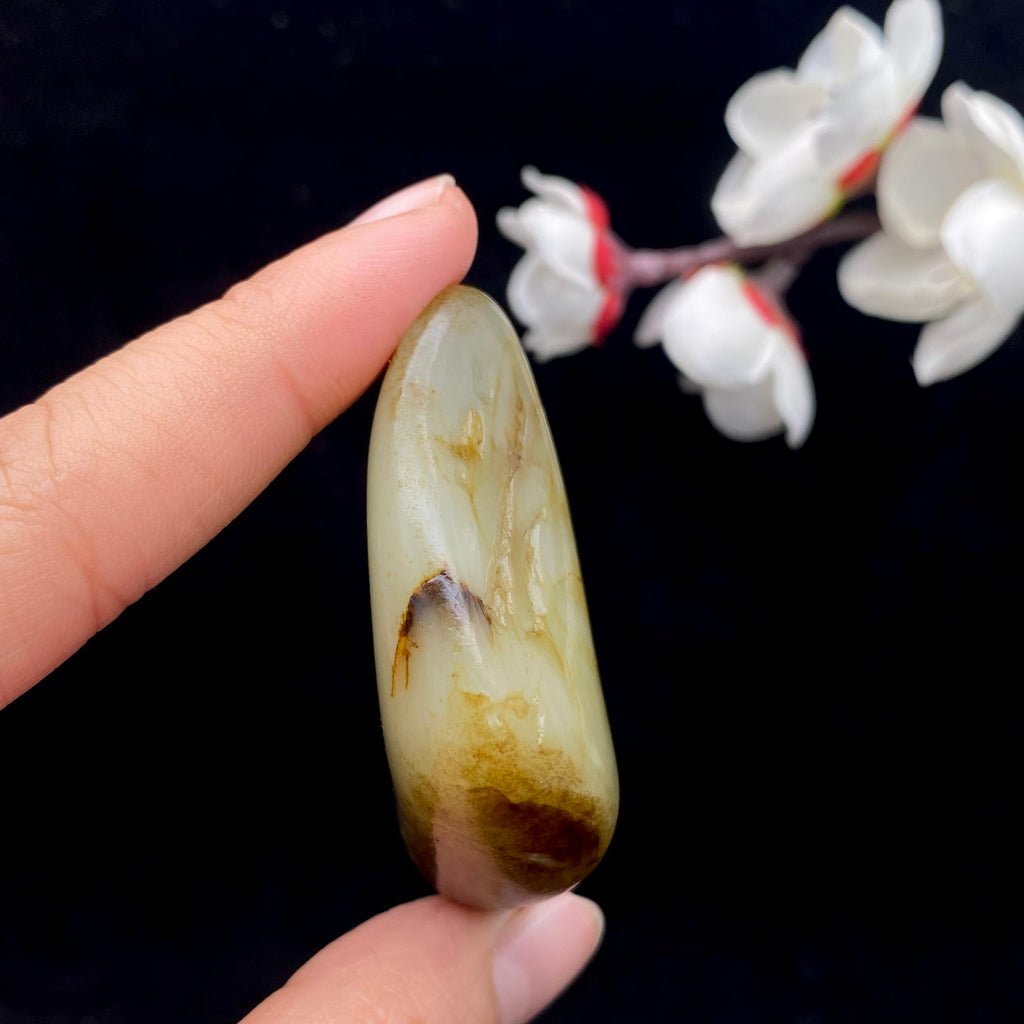 【超值推荐】和田玉秋梨皮籽料挂件（47.5g）