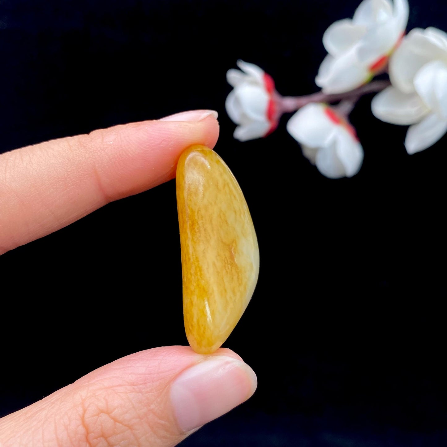 和田玉聚黄皮籽料原石（15g）