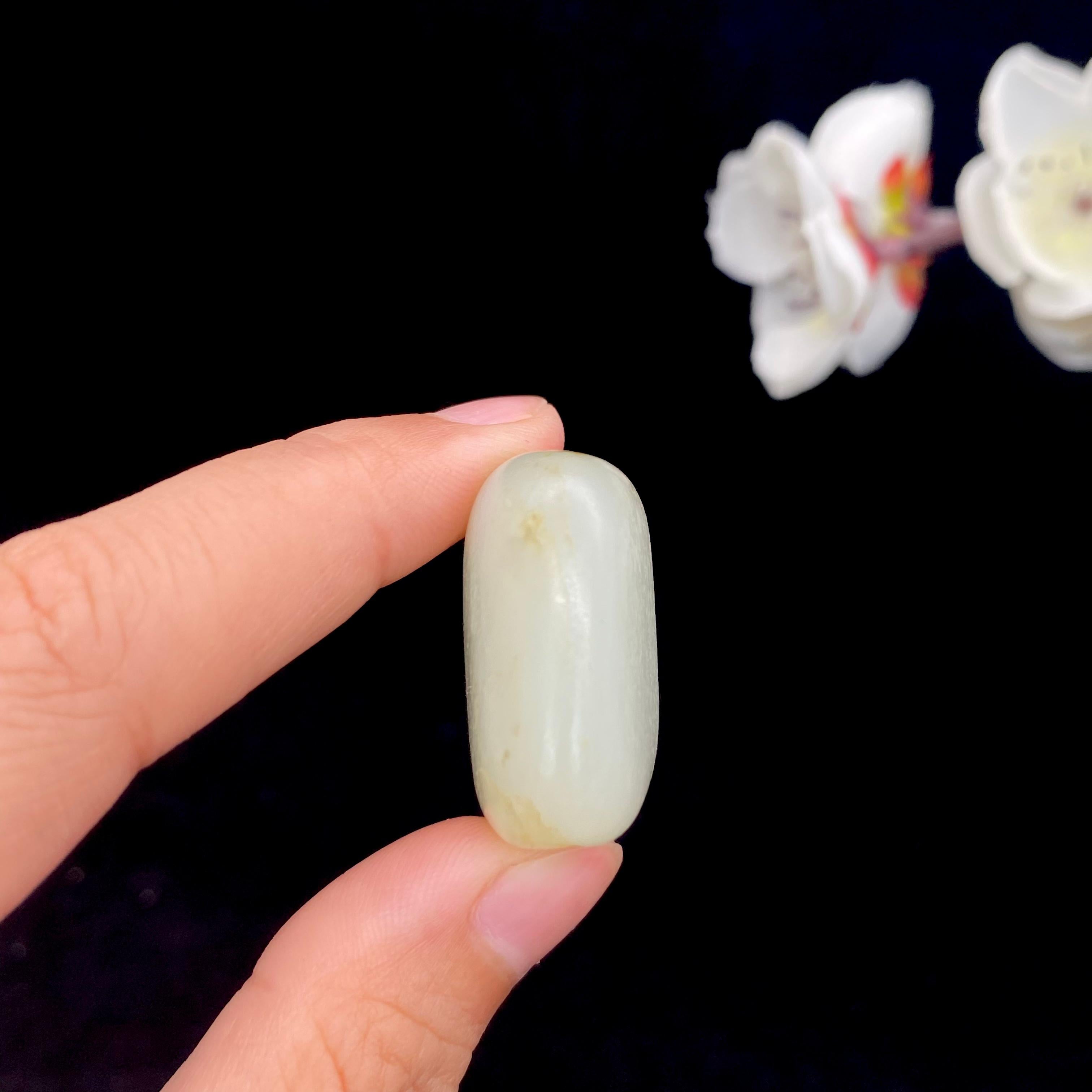 和田玉洒金皮籽料挂件（20.3g）