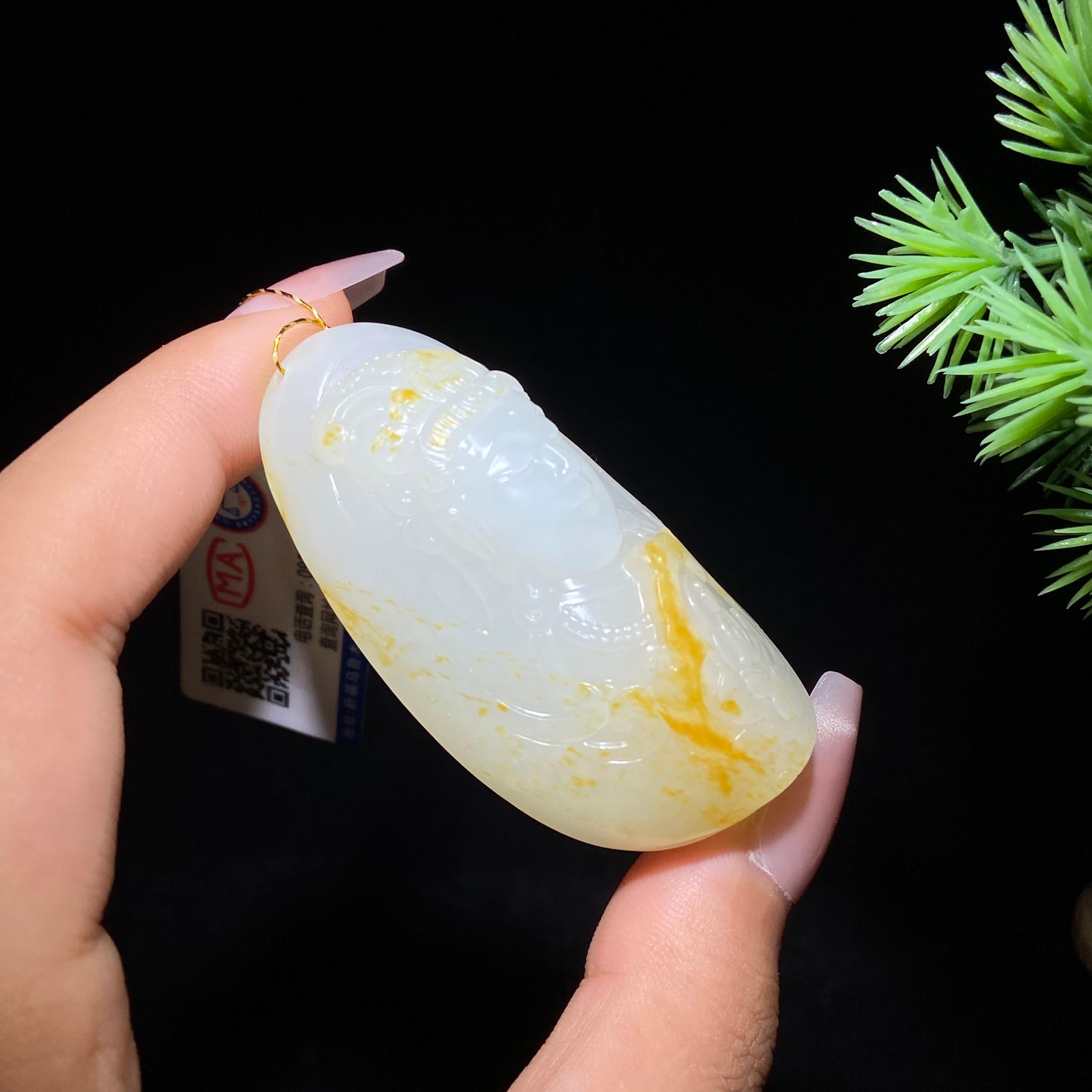 和田玉籽料观音（43.9g）