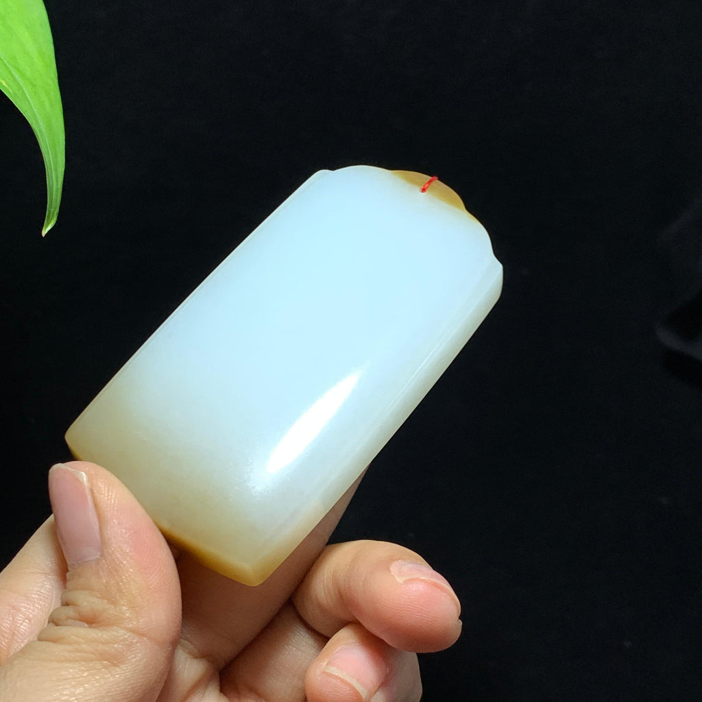 收藏级新疆且末糖白玉无事牌（98.7g）