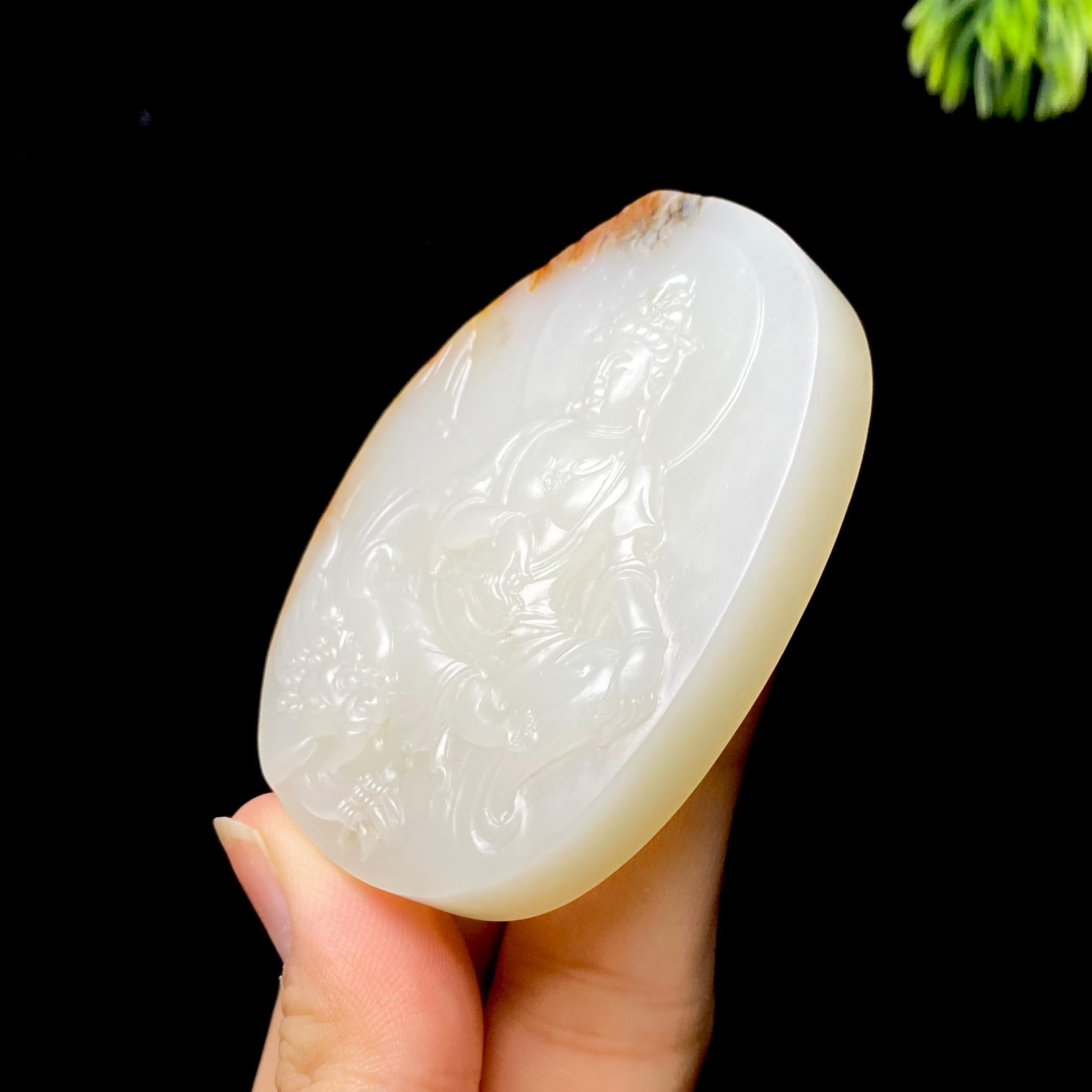 和田玉籽料观音（66.4g）