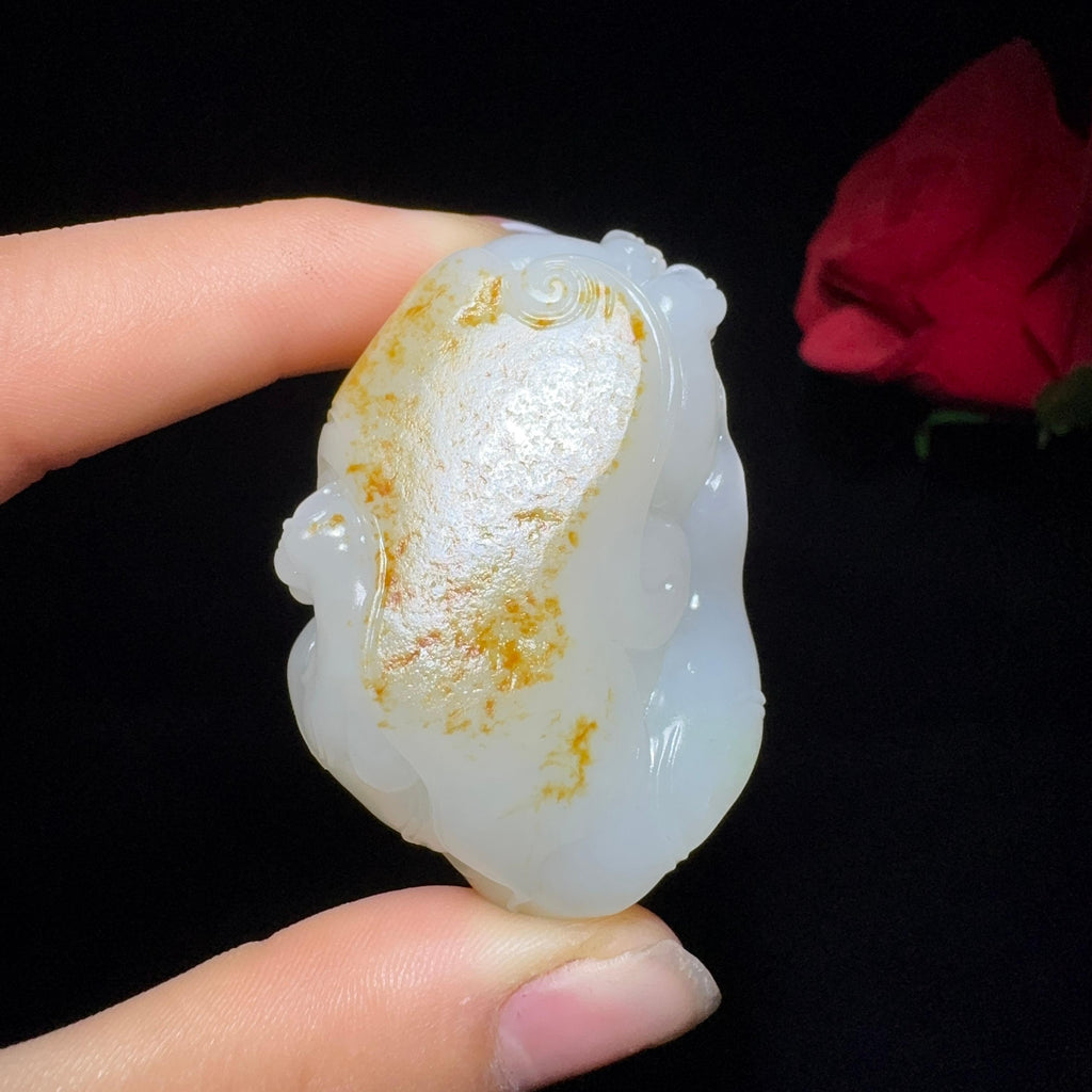秒杀和田玉籽料貔貅小手把（62.8g）