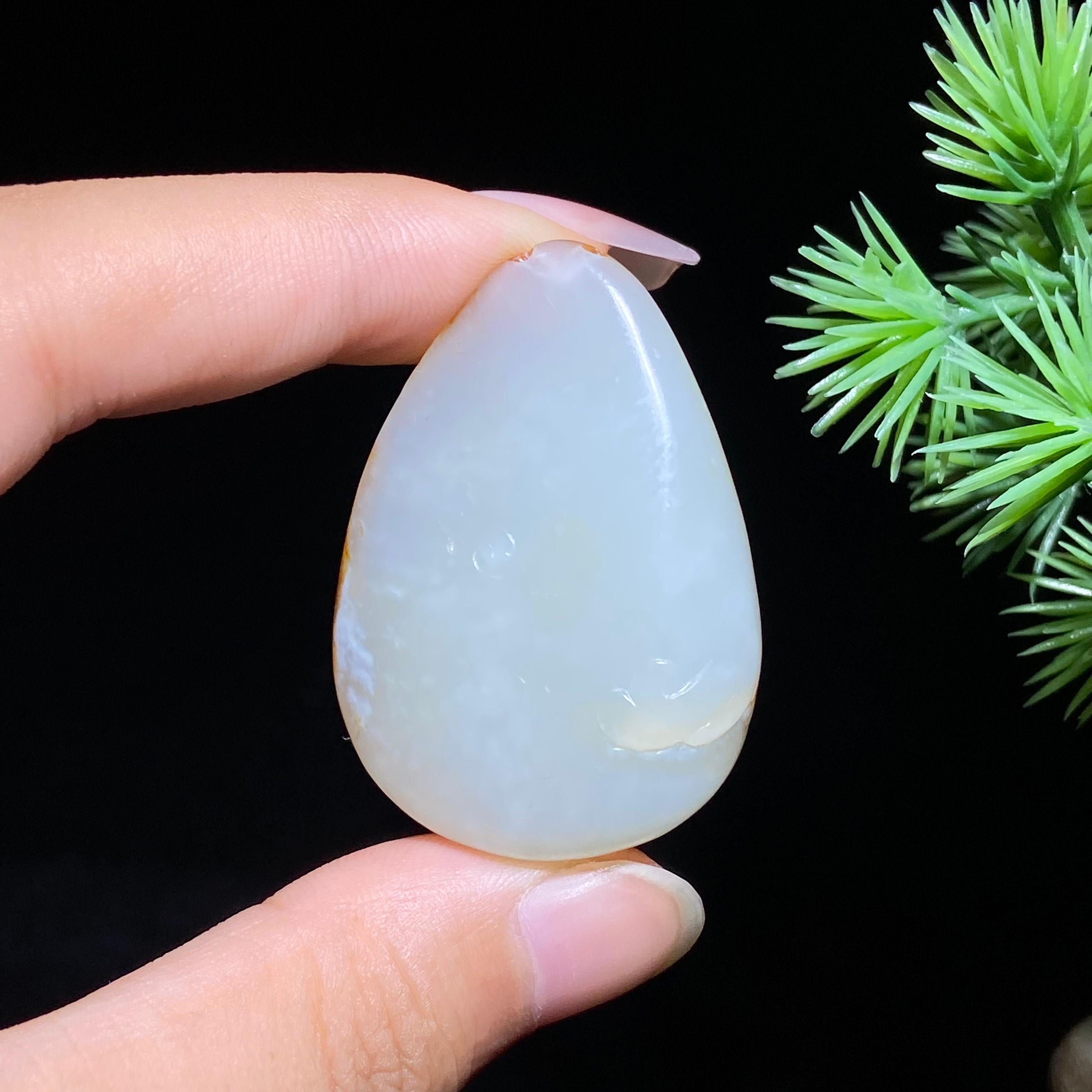 和田玉籽料观音（20.0g）