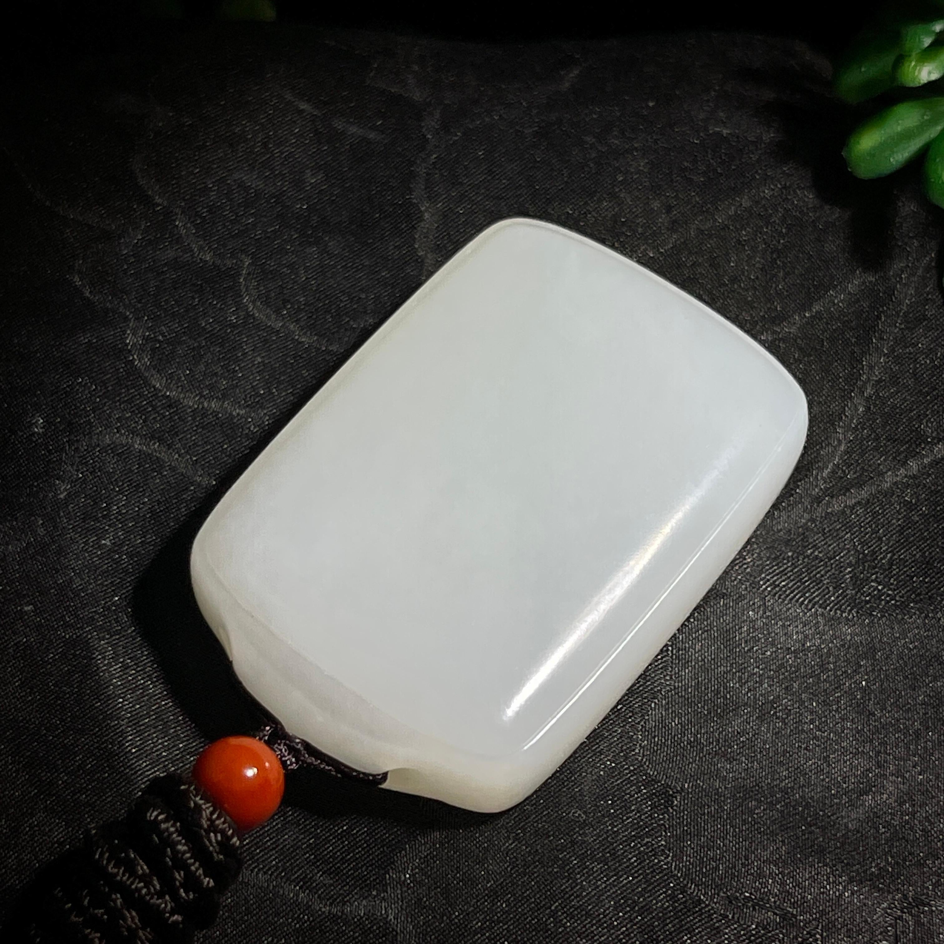 和田玉羊脂白玉无事牌（38.9g）