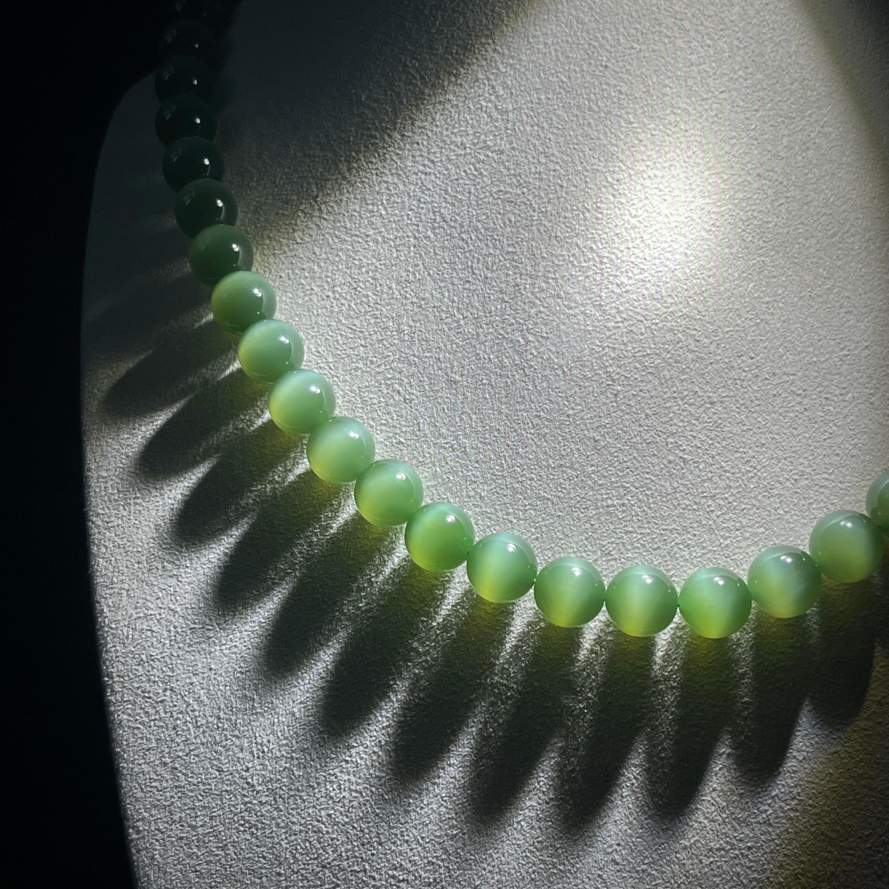 天然和田玉碧玉猫眼ペンダント 緑色 和田玉碧玉猫眼18k镶金项链（11.2g） – 厚德载玉