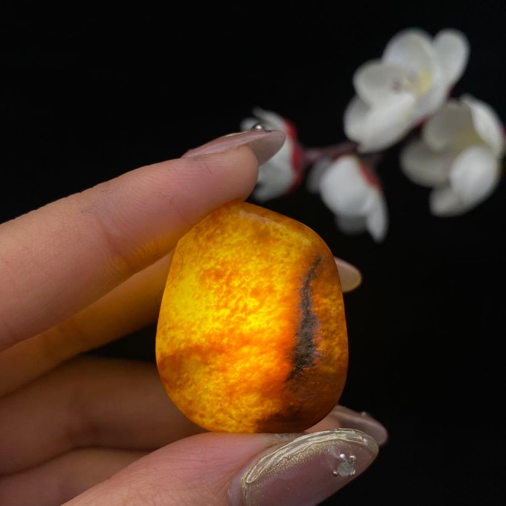 和田玉聚红皮籽料吊坠籽（13.7g）