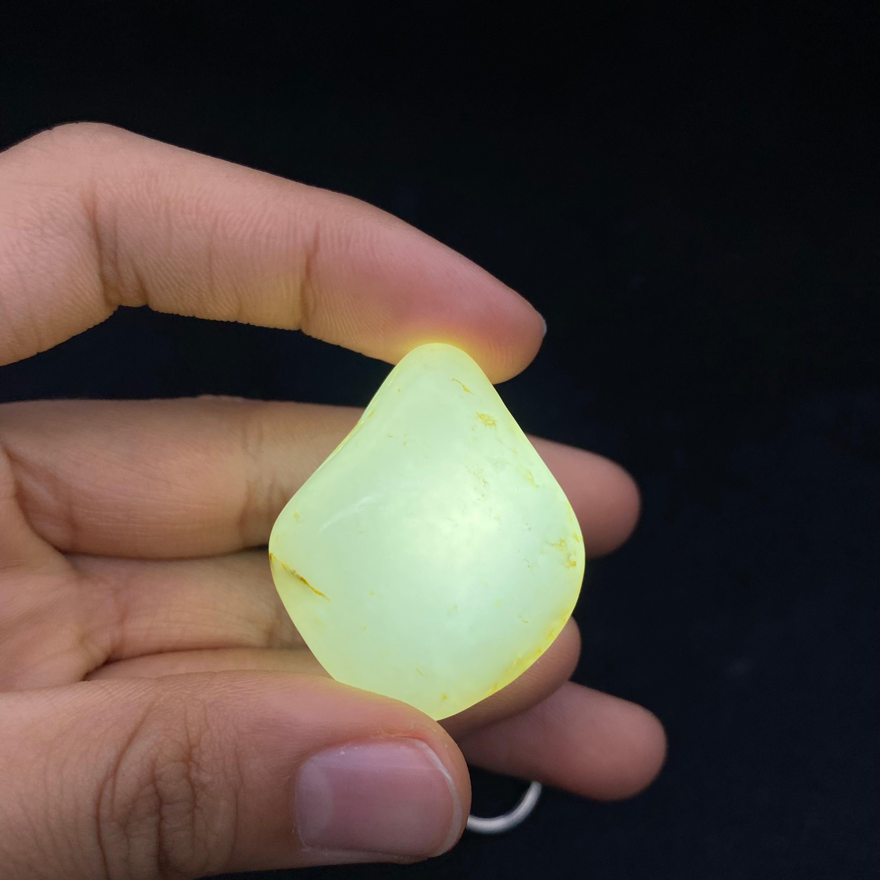 和田玉洒金皮籽料（23.1g）