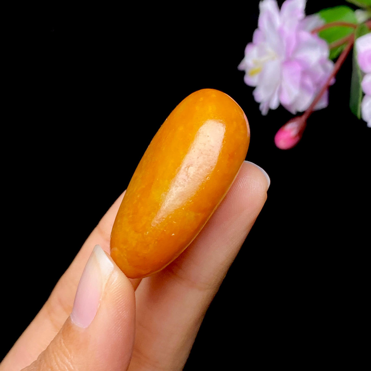 和田玉黄沁皮籽料挂件（28.0g）