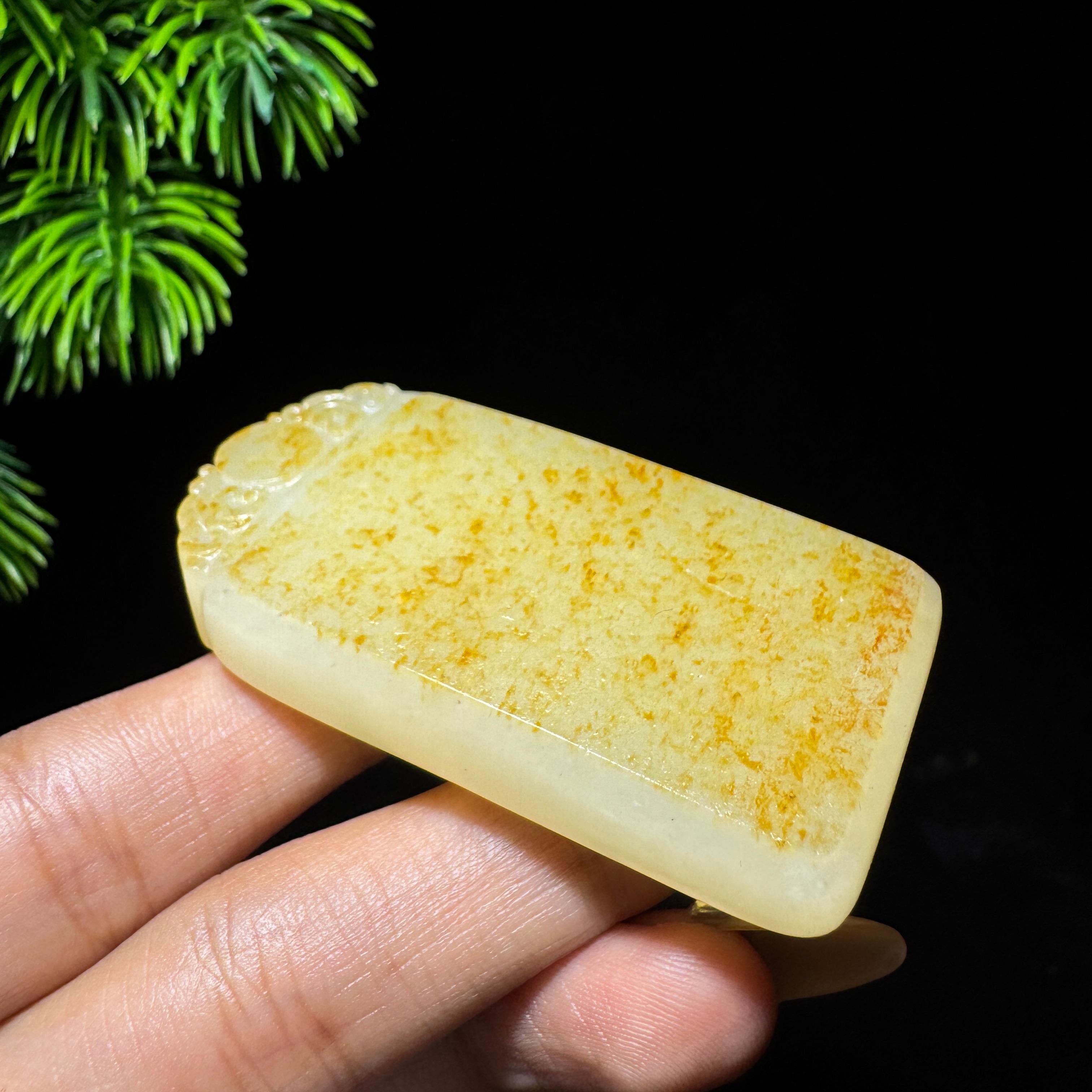 和田玉籽料满皮无事牌（50.0g）