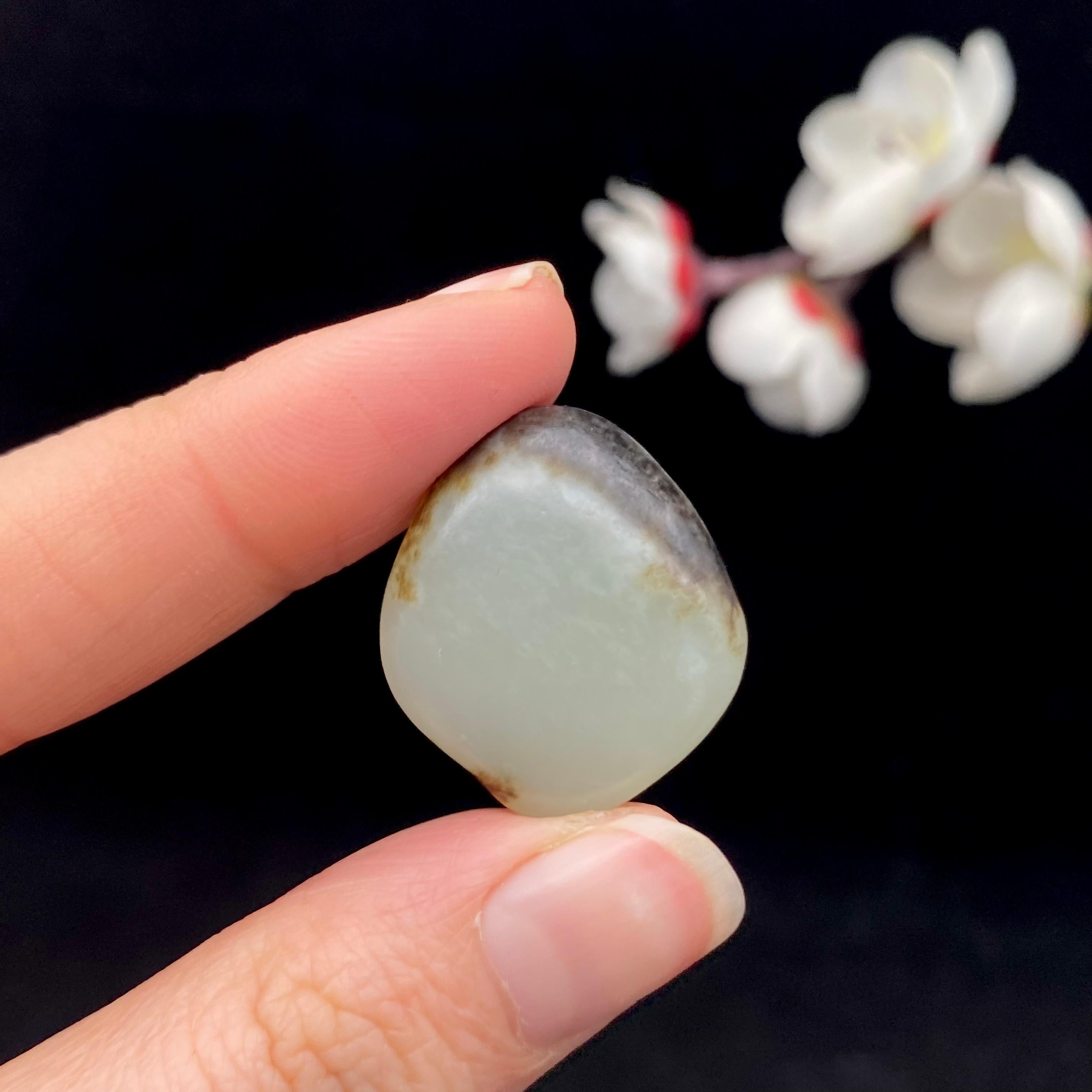 和田玉聚黑皮籽料吊坠籽（7.4g）