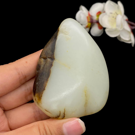 和田玉聚黄皮籽料手把件（166.2g）