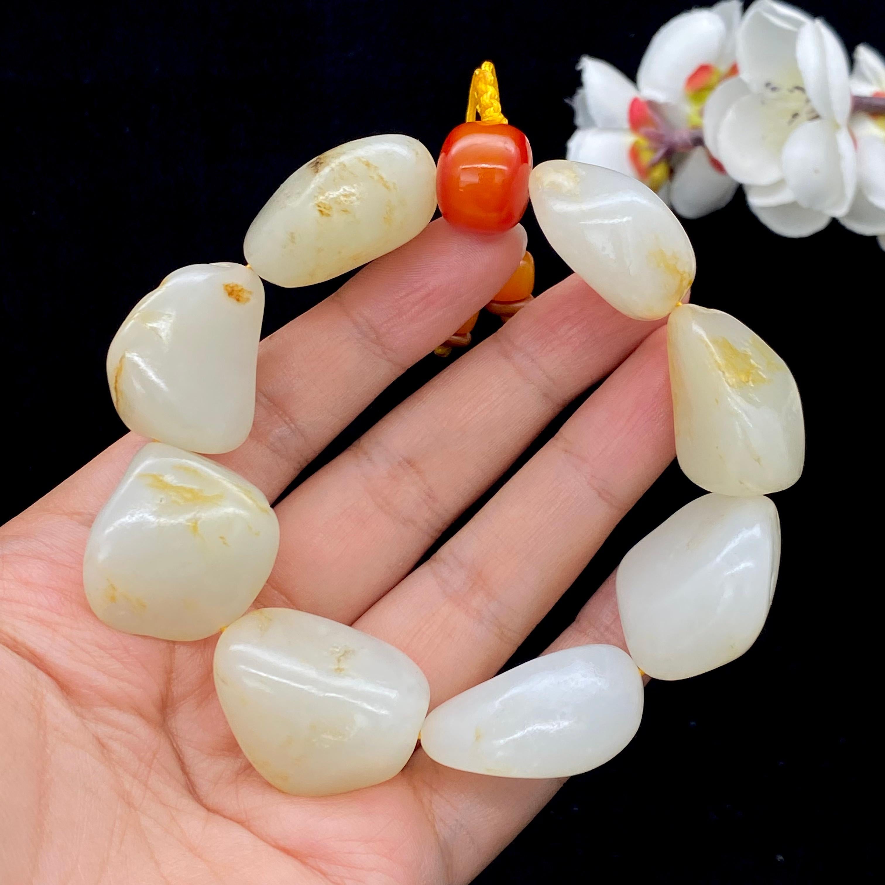 和田玉洒金皮籽料【精品手串】（106.3g）