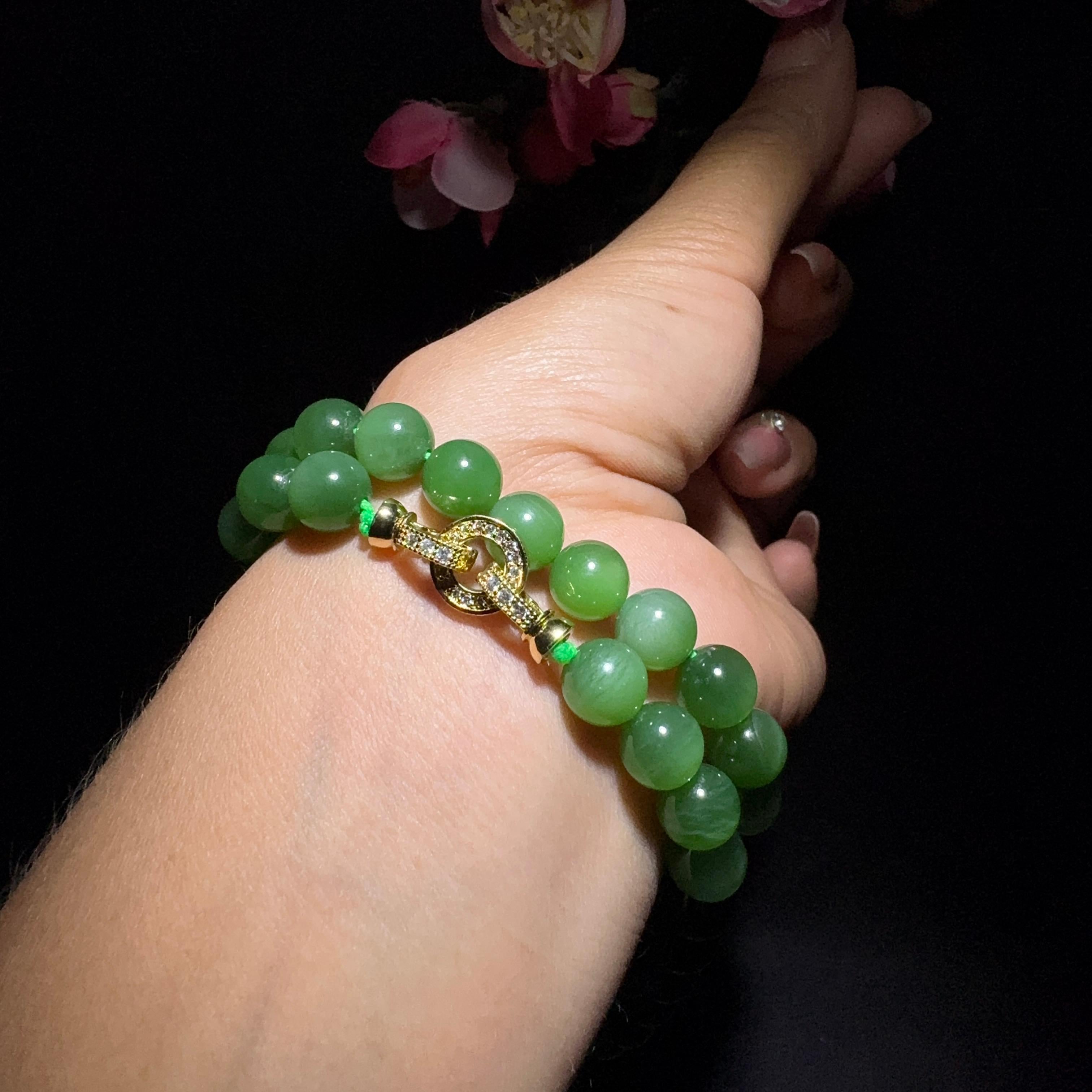 天然和田玉碧玉猫眼ペンダント 緑色 天然和田玉碧玉猫眼ペンダント 緑色 和田玉碧玉猫眼项链（76.2g） – 厚德