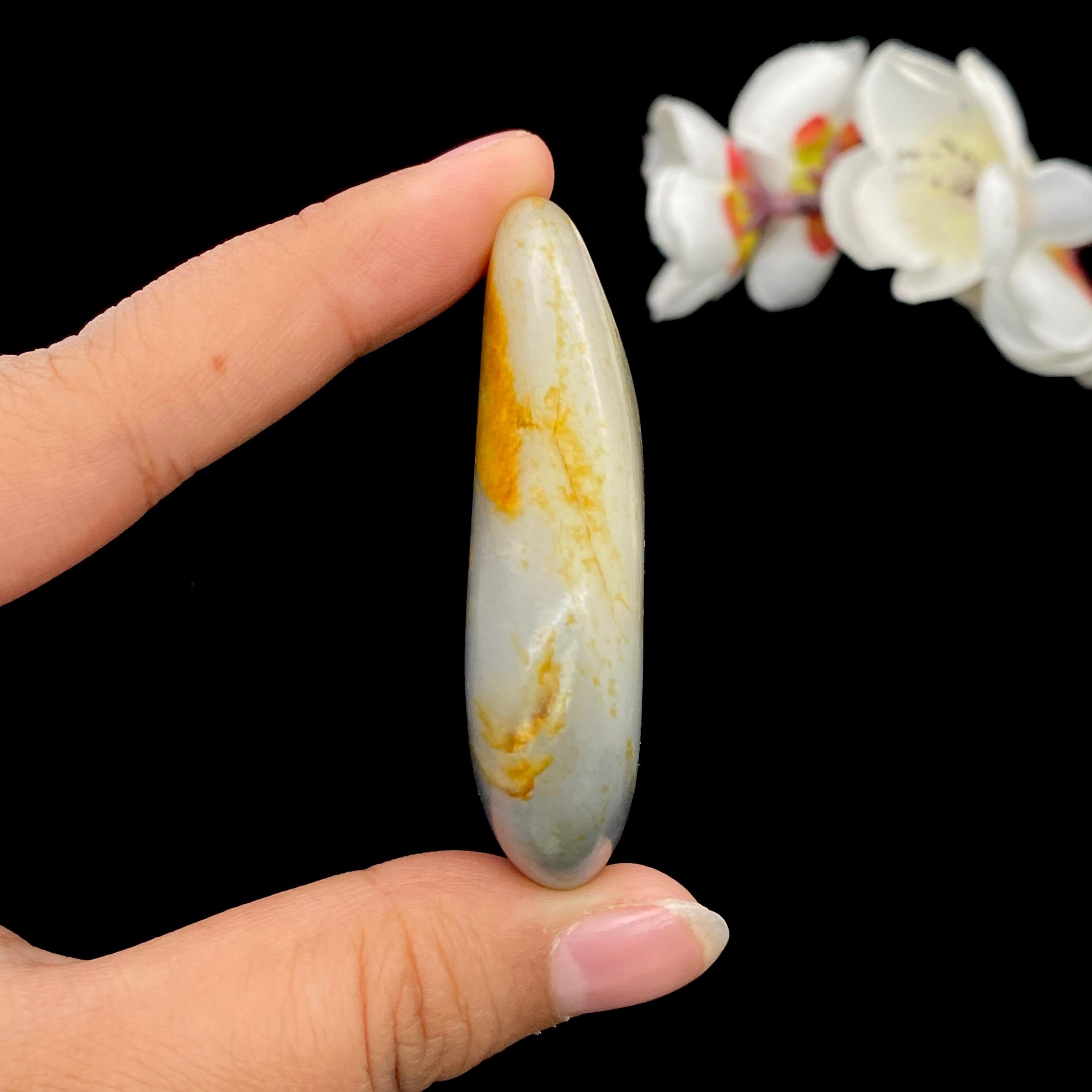 和田玉洒金皮青花籽料大挂件（59.4g）