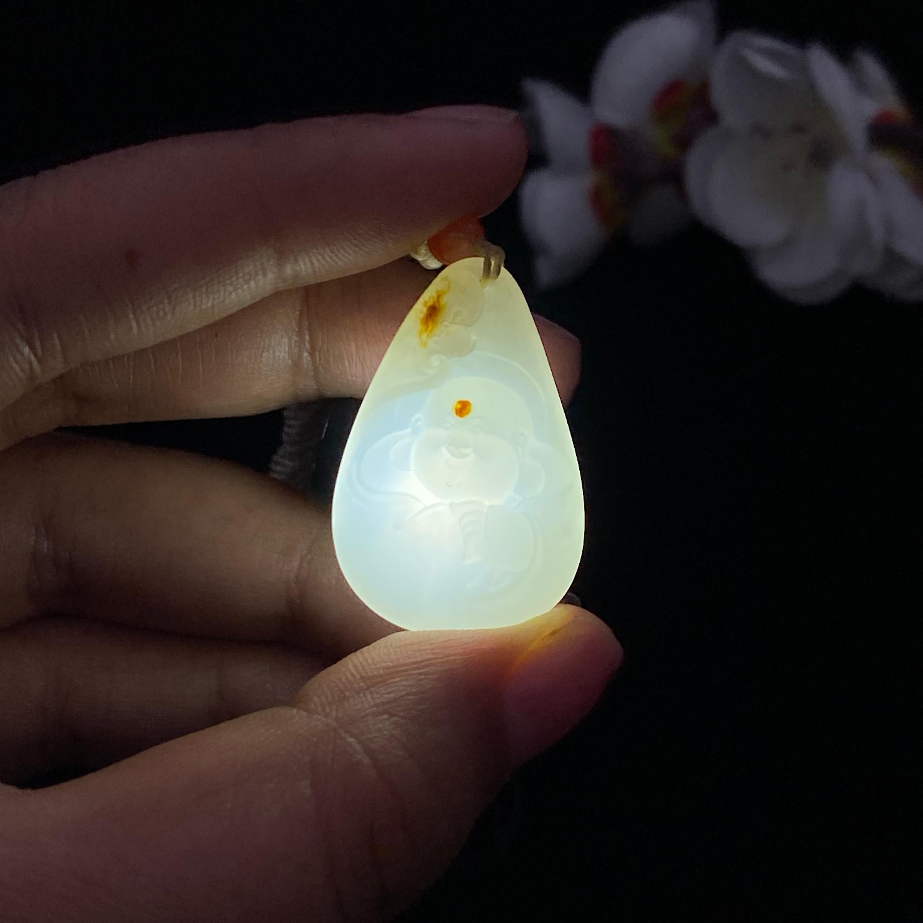 和田玉白玉籽料【佛公】（7.8g）