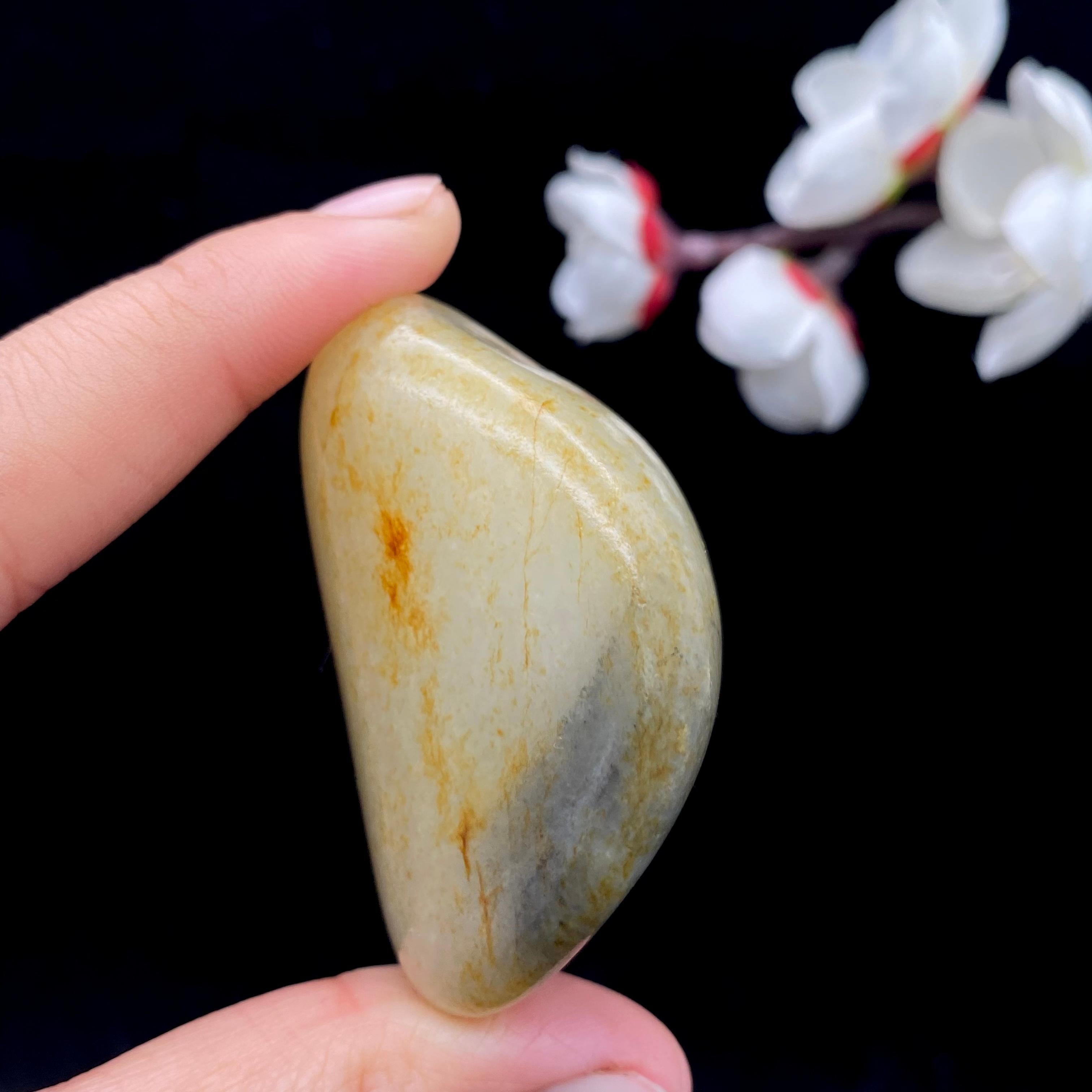 和田玉洒金皮青花籽料原石（120.2g）