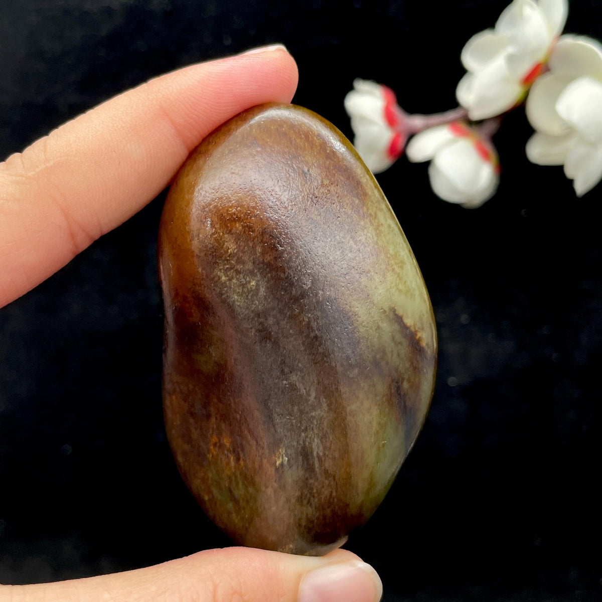 和田玉聚黑皮籽料（108.1g）